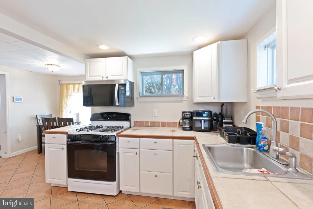Additional image 7 of 262 Edward Ave, Hamilton, NJ 08610