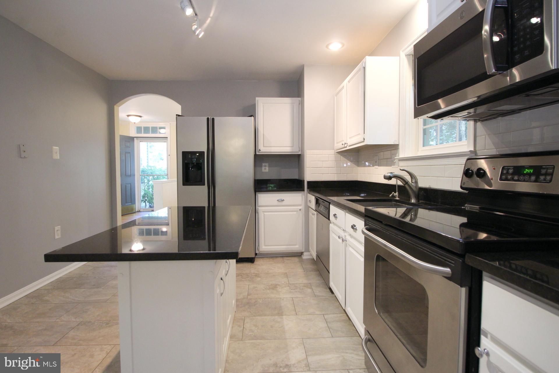 RESTON - Residential Lease