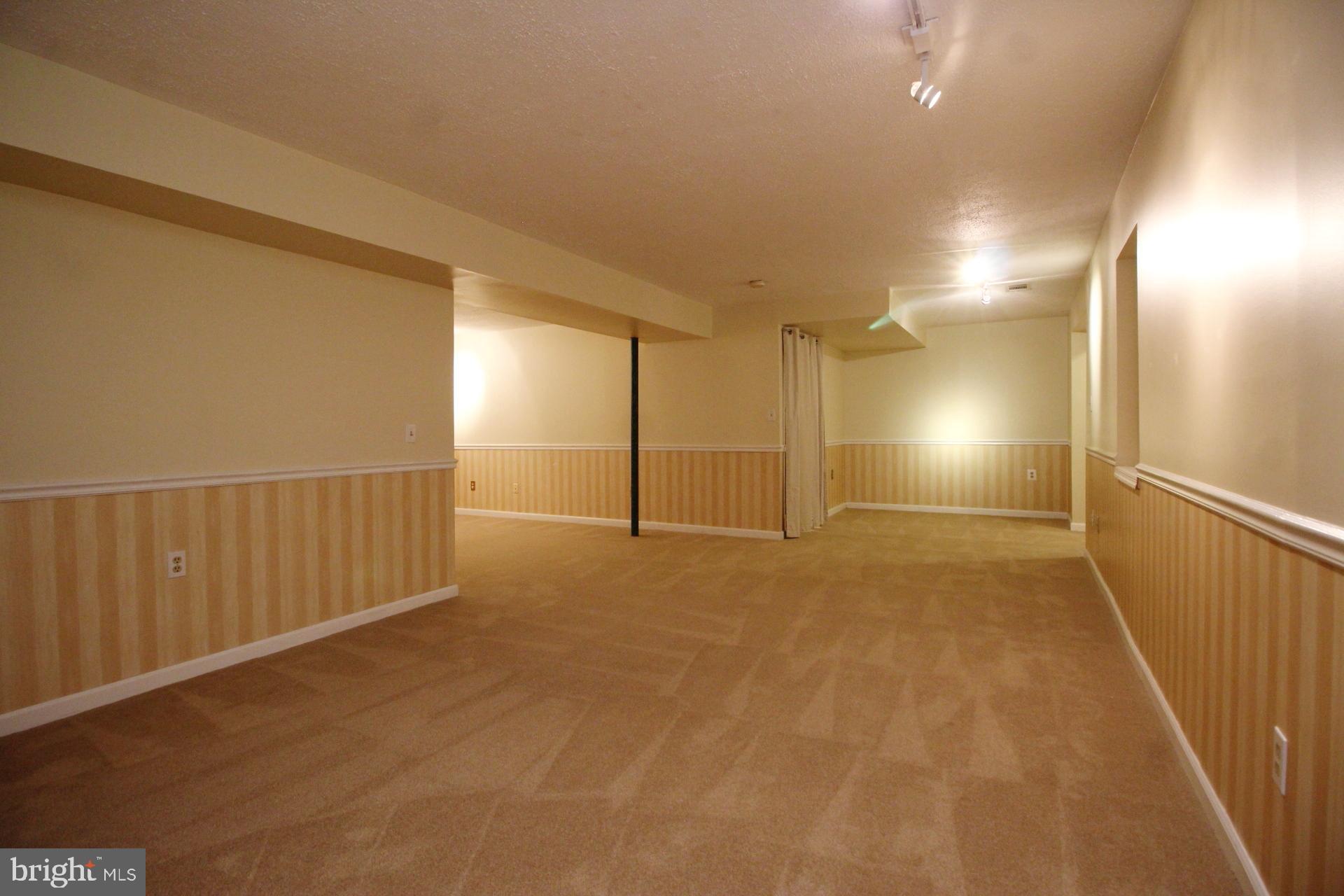 RESTON - Residential Lease