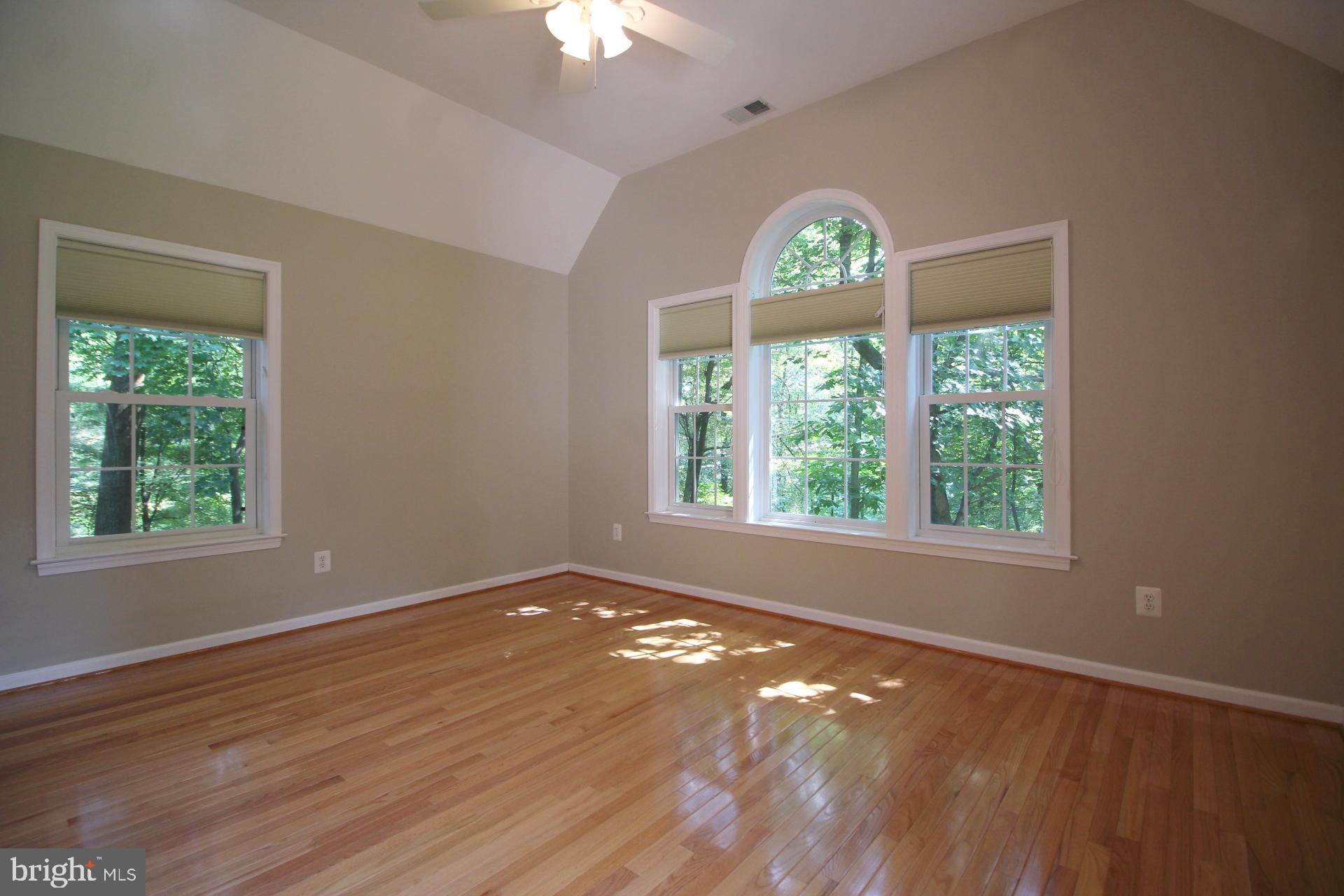 RESTON - Residential Lease