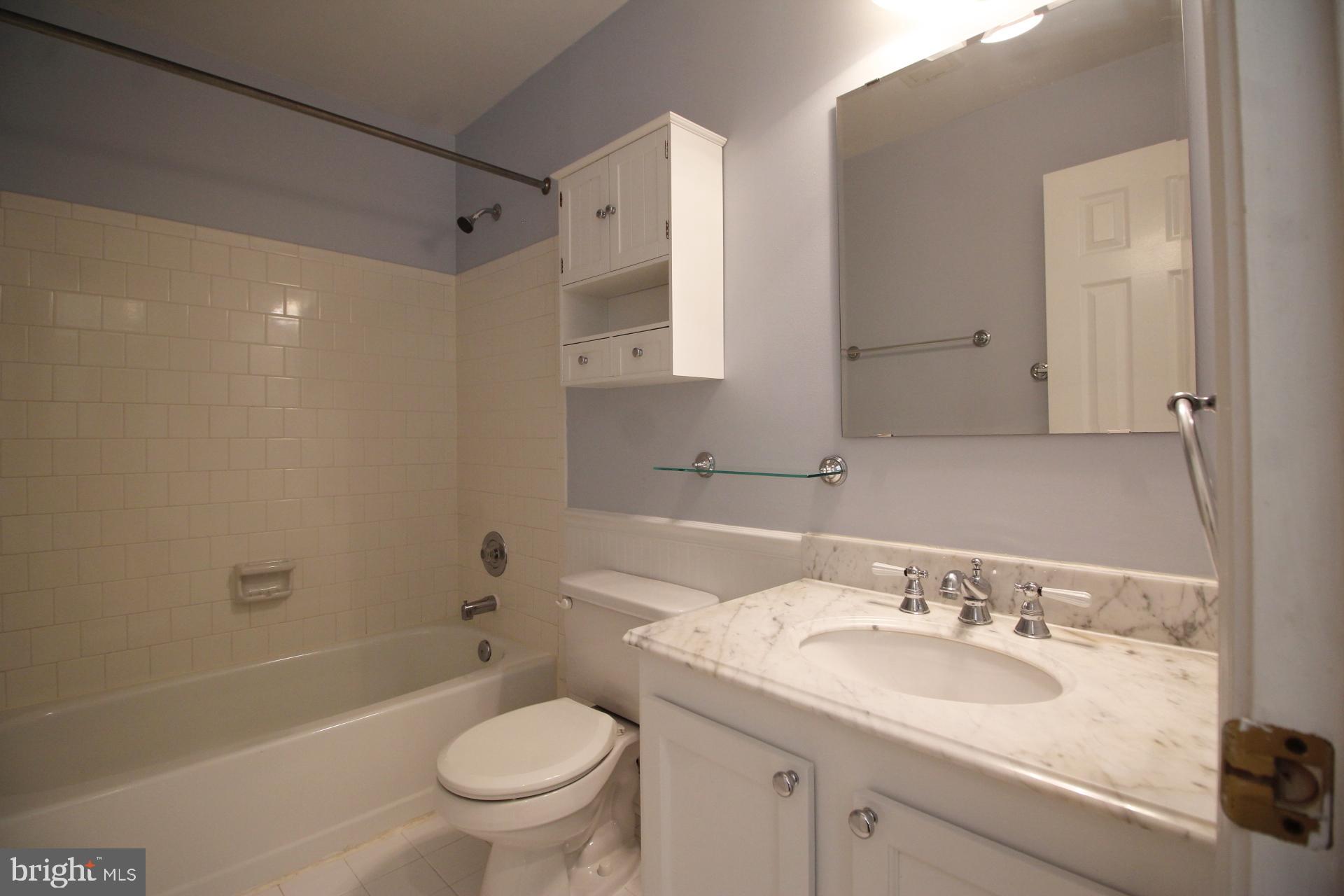 RESTON - Residential Lease