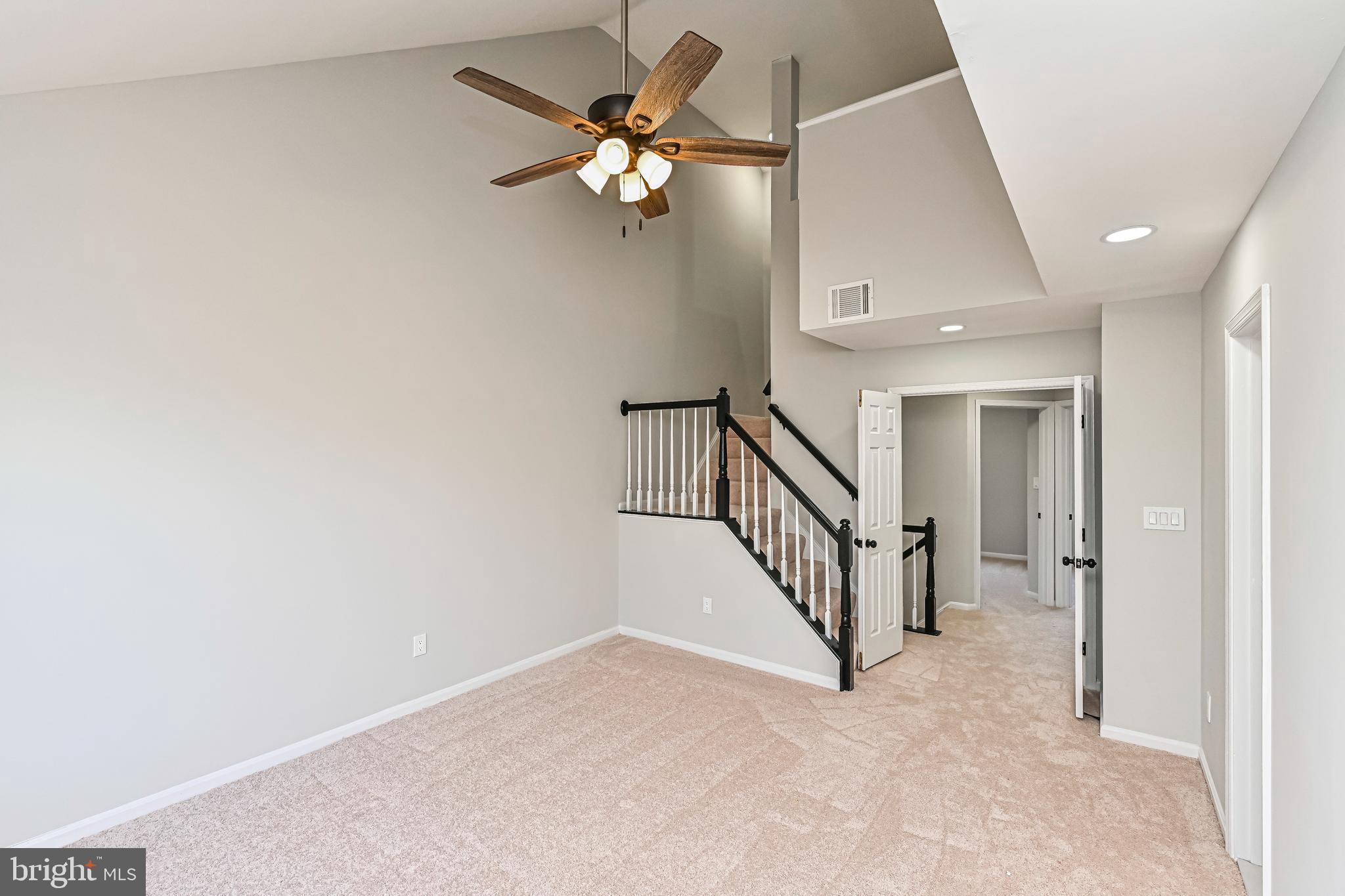 RIDGELEIGH - Residential