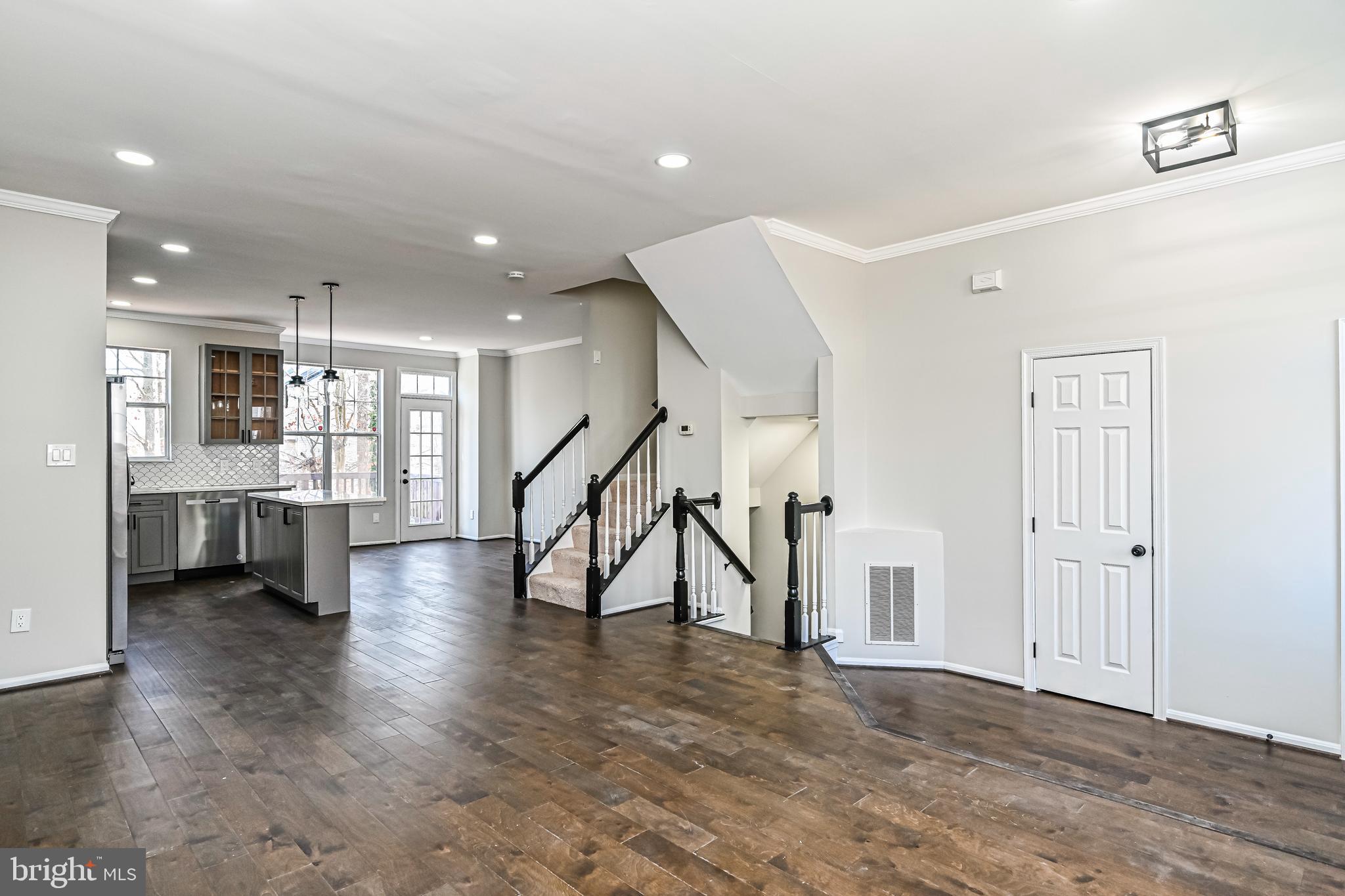 RIDGELEIGH - Residential