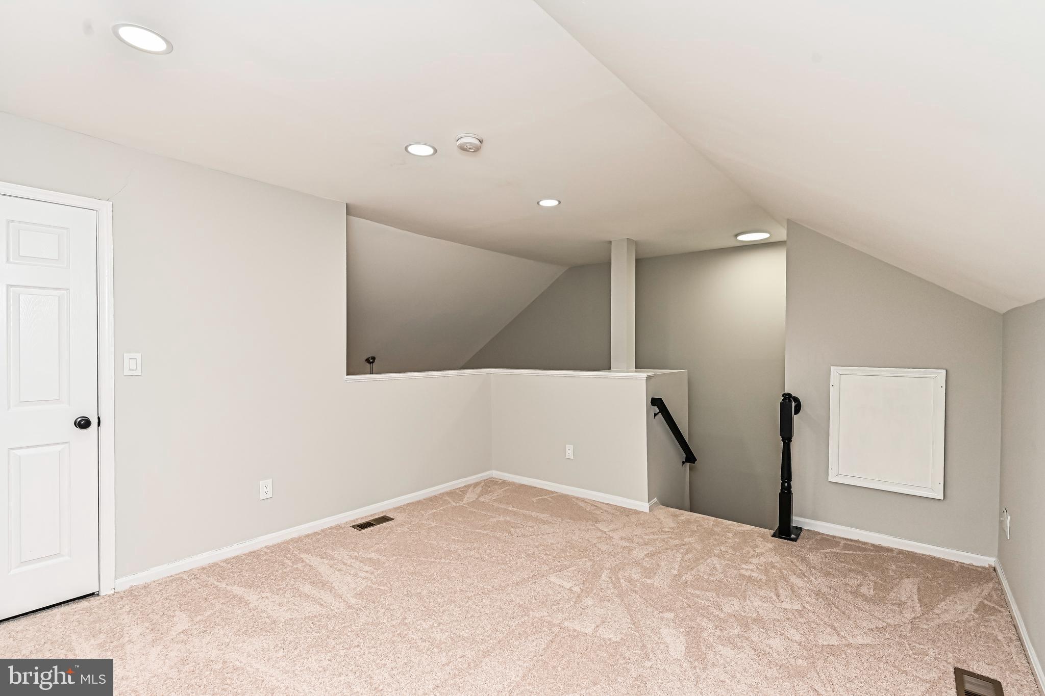 RIDGELEIGH - Residential