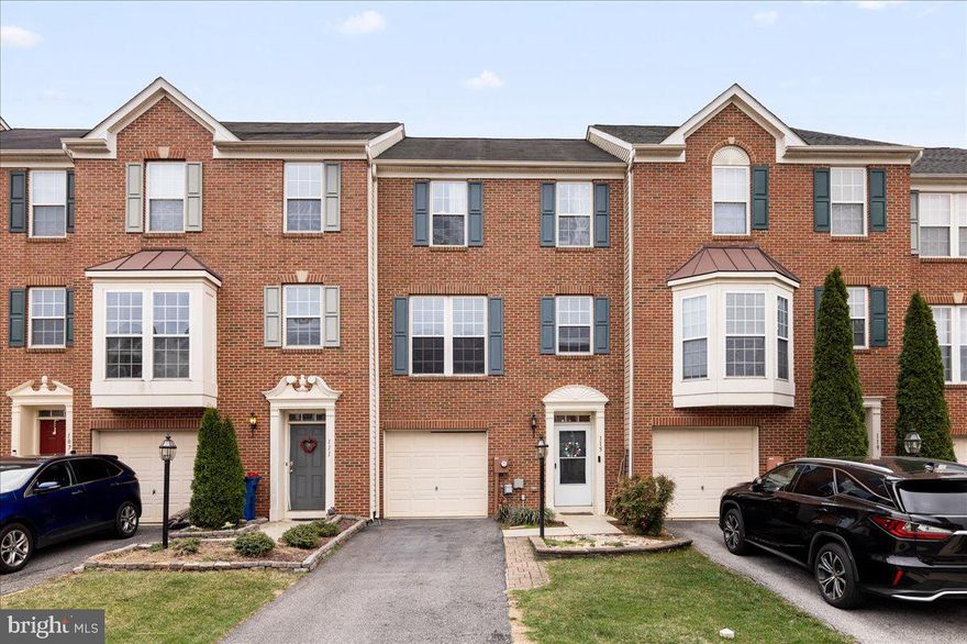 Welcome to this well-maintained 3-bedroom, 2.5-bath home featuring three fully finished levels in a fantastic commuter-friendly location. The main and second floors offer durable LVP flooring, while the bedrooms feature comfortable carpet. The home includes thick board blinds throughout and an HVAC system with a new compressor (2023) for added peace of mind. All Samsung smart appliances convey, including the washer and dryer (2023) refrigerator, dishwasher (2024) and microwave (2025) making this home truly move-in ready.
Enjoy a neighborhood park perfect for kids and outdoor fun, along with unbeatable convenience. Route 340 is just a stones throw away and the MARC train station is less than a 15-minute drive, making commuting simple. Washington, DC (62 miles), Dulles Airport (37 miles), Leesburg (under 25 miles), Frederick (36 miles), and Baltimore (74 miles) are all within easy reach.
Shopping, medical services, and convenience stores are within walking distance, with even more amenities within a mile, including a Food Lion! For recreation and entertainment, you’re less than 4 miles from Harpers Ferry National Historical Park and under 3 miles from Hollywood Casino at Charles Town Races.
A great combination of location, comfort, and convenience—don’t miss this opportunity!
Motivated seller—bring your offers! This is a rare opportunity to secure a move-in-ready home in a high-convenience corridor.