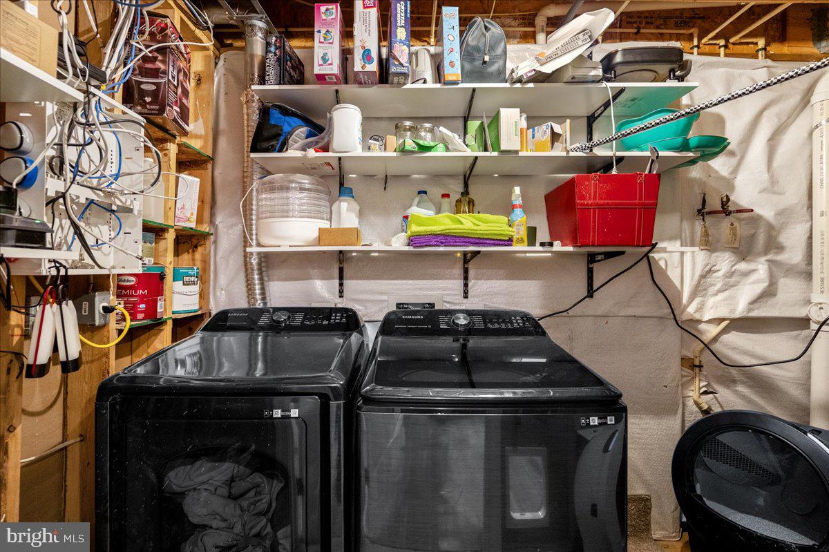 WINDMILL CROSSING - Residential