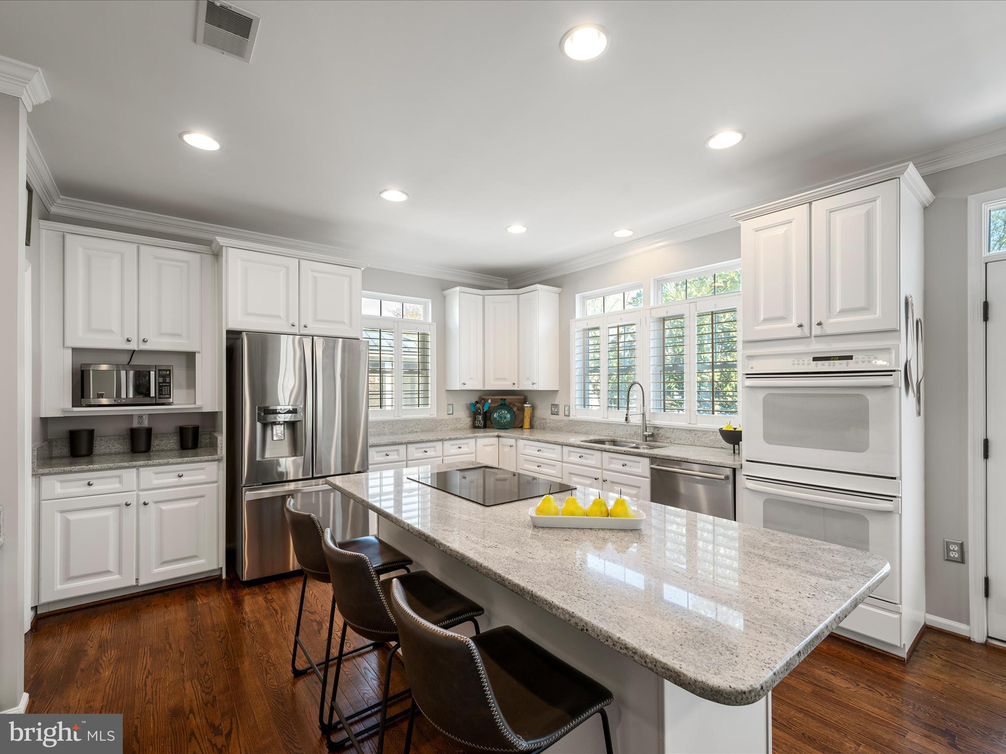 WOODLEA MANOR - Residential