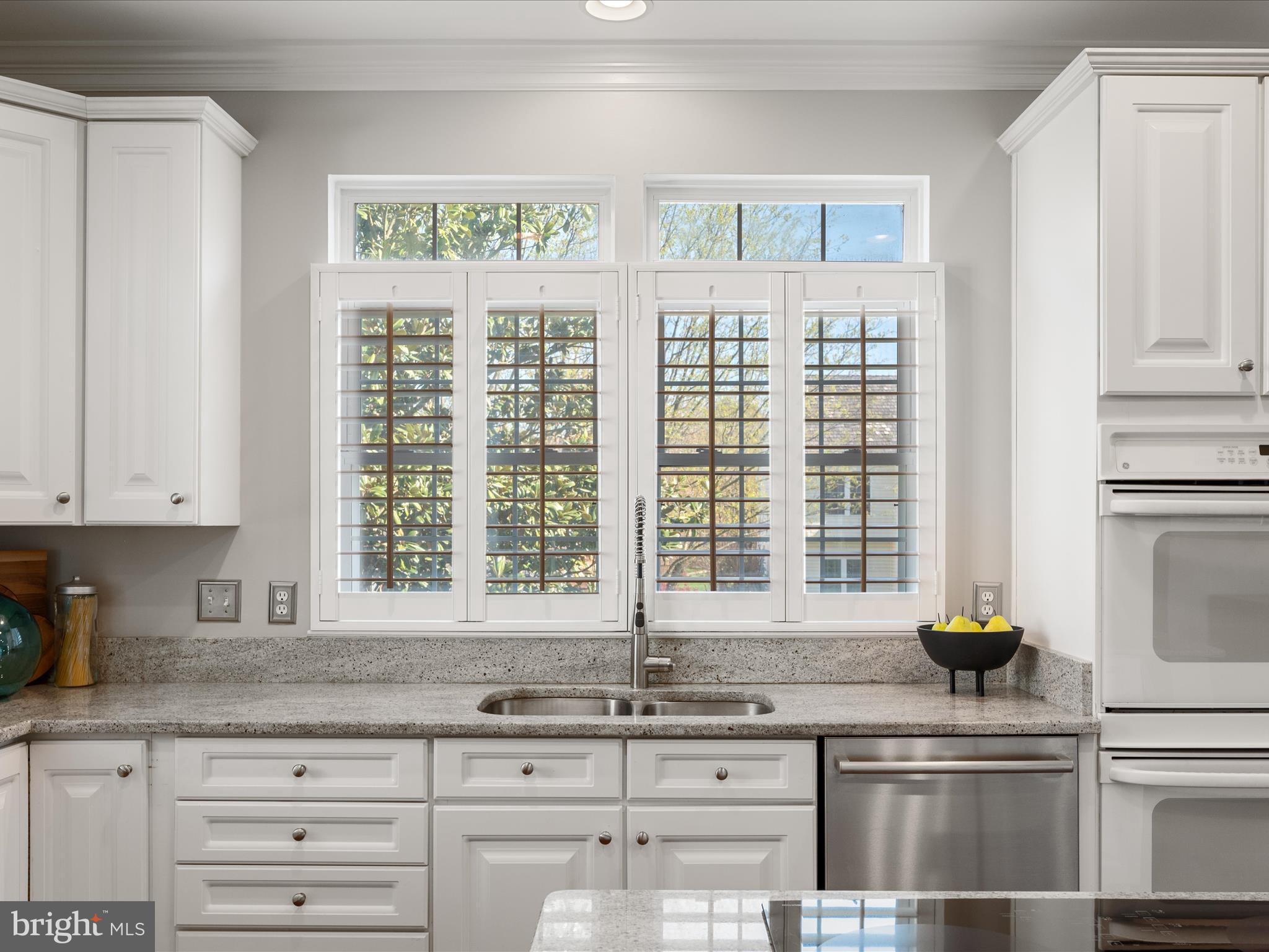 WOODLEA MANOR - Residential