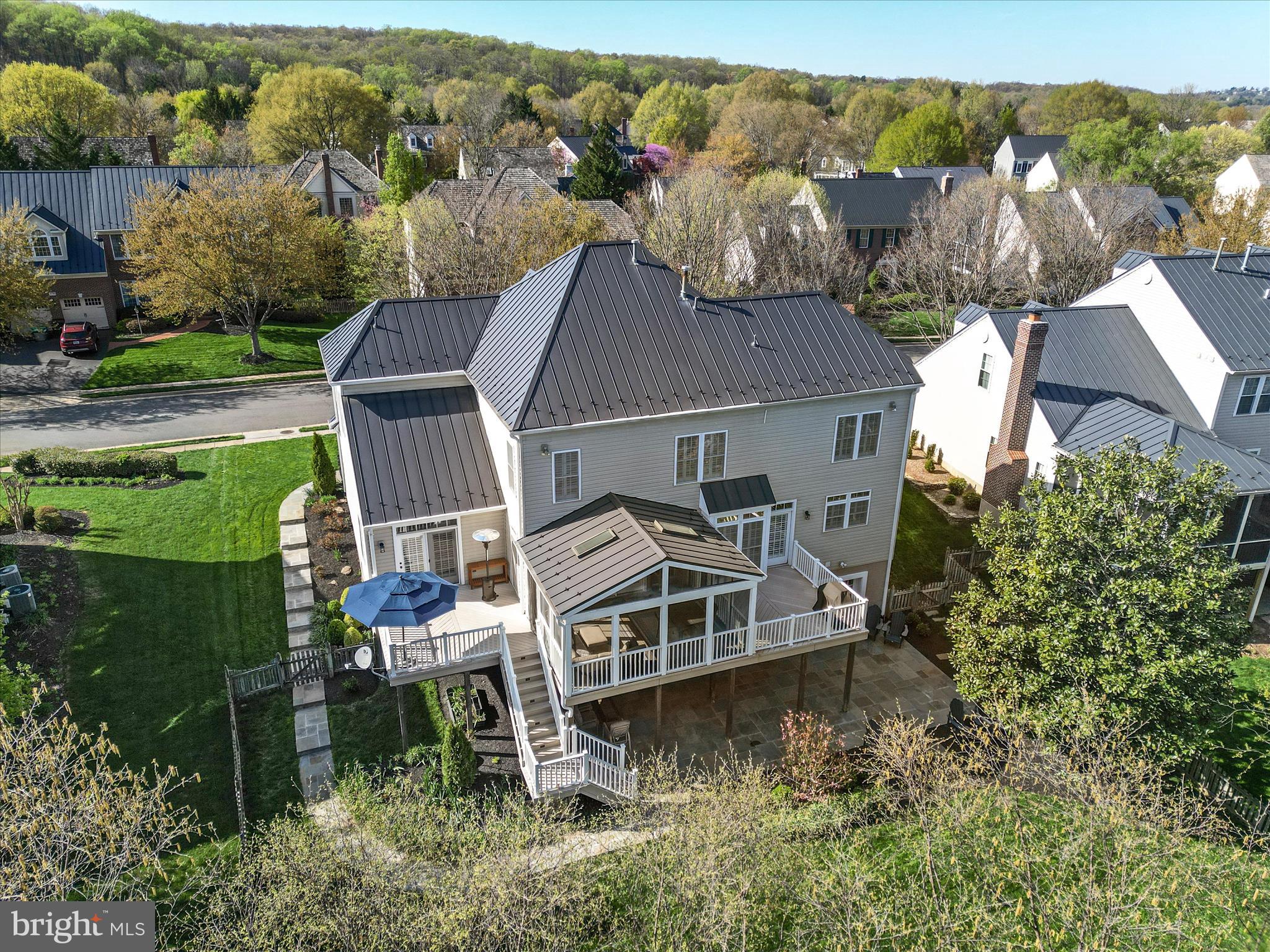 WOODLEA MANOR - Residential