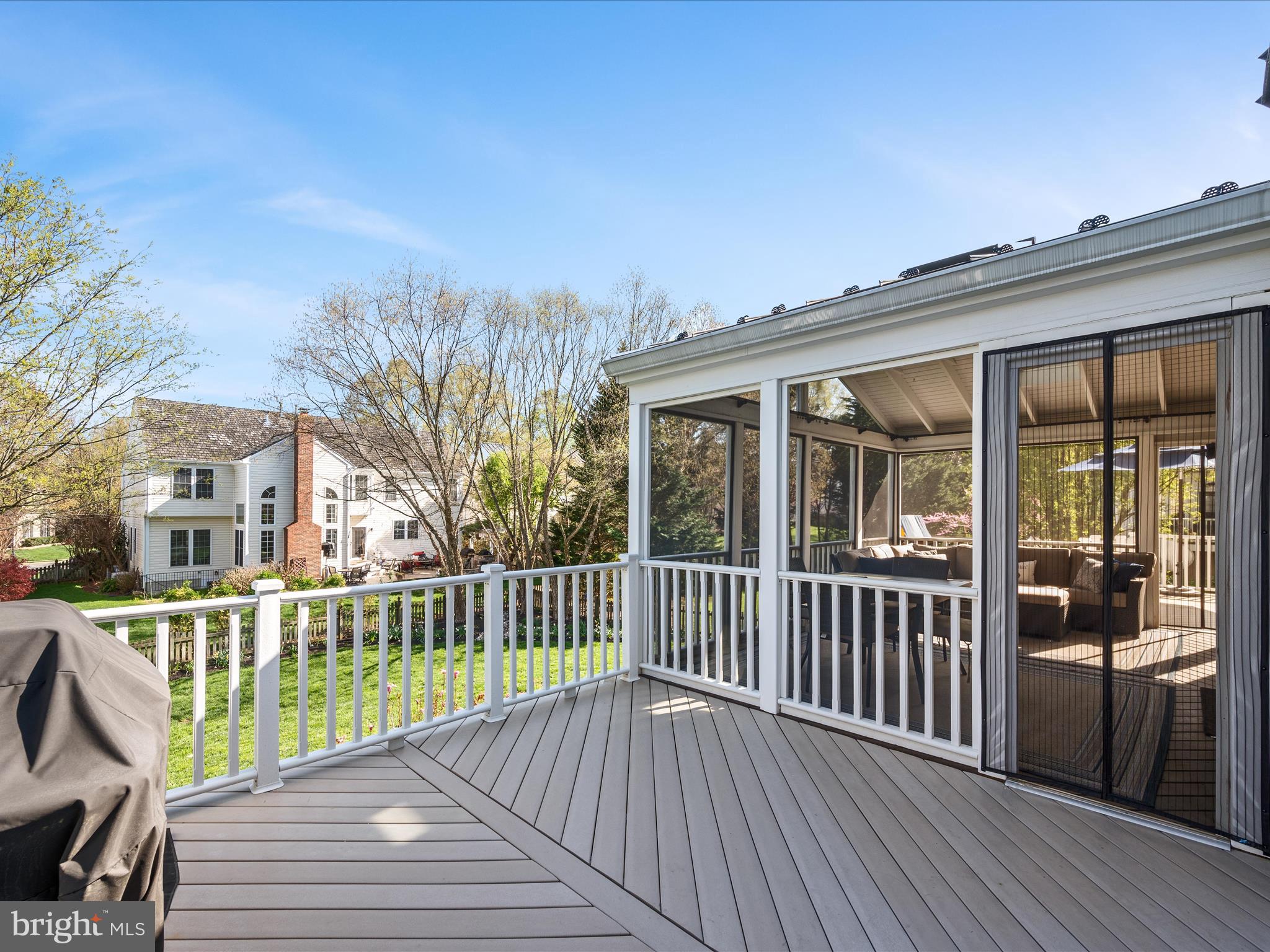 WOODLEA MANOR - Residential