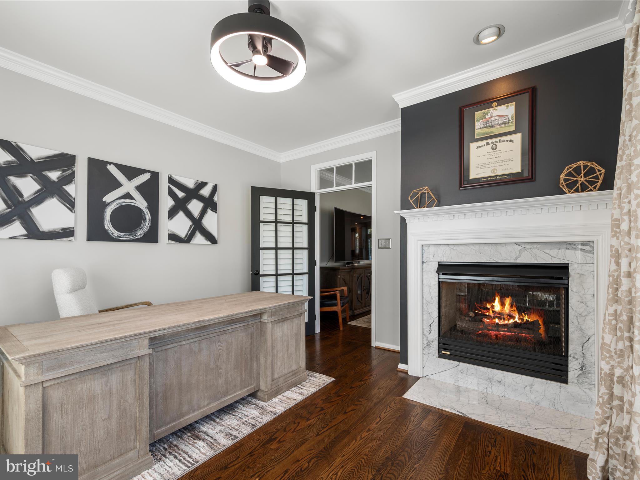 WOODLEA MANOR - Residential