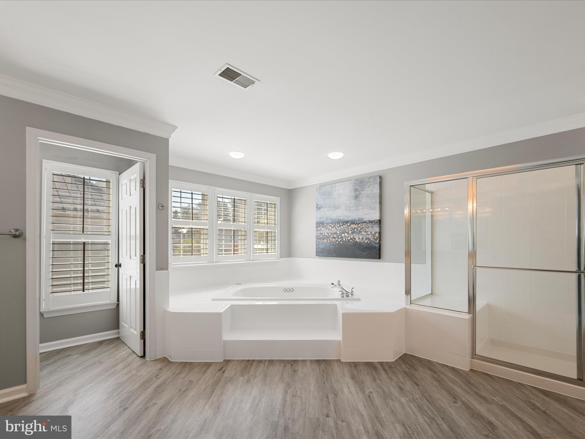 WOODLEA MANOR - Residential