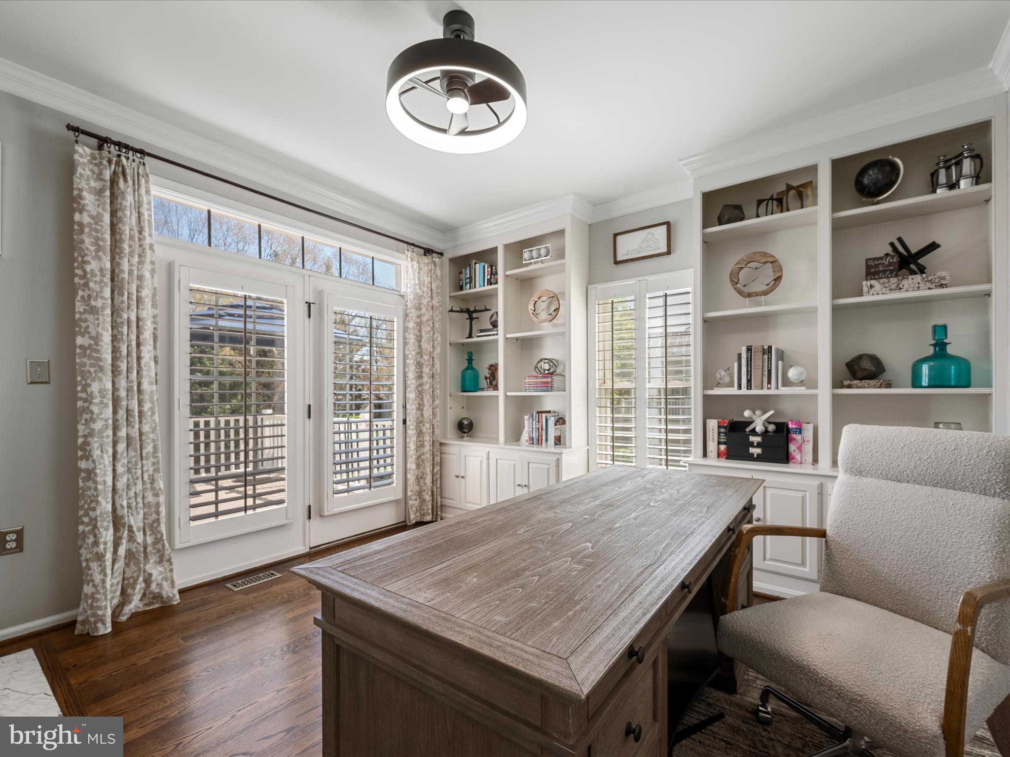 WOODLEA MANOR - Residential