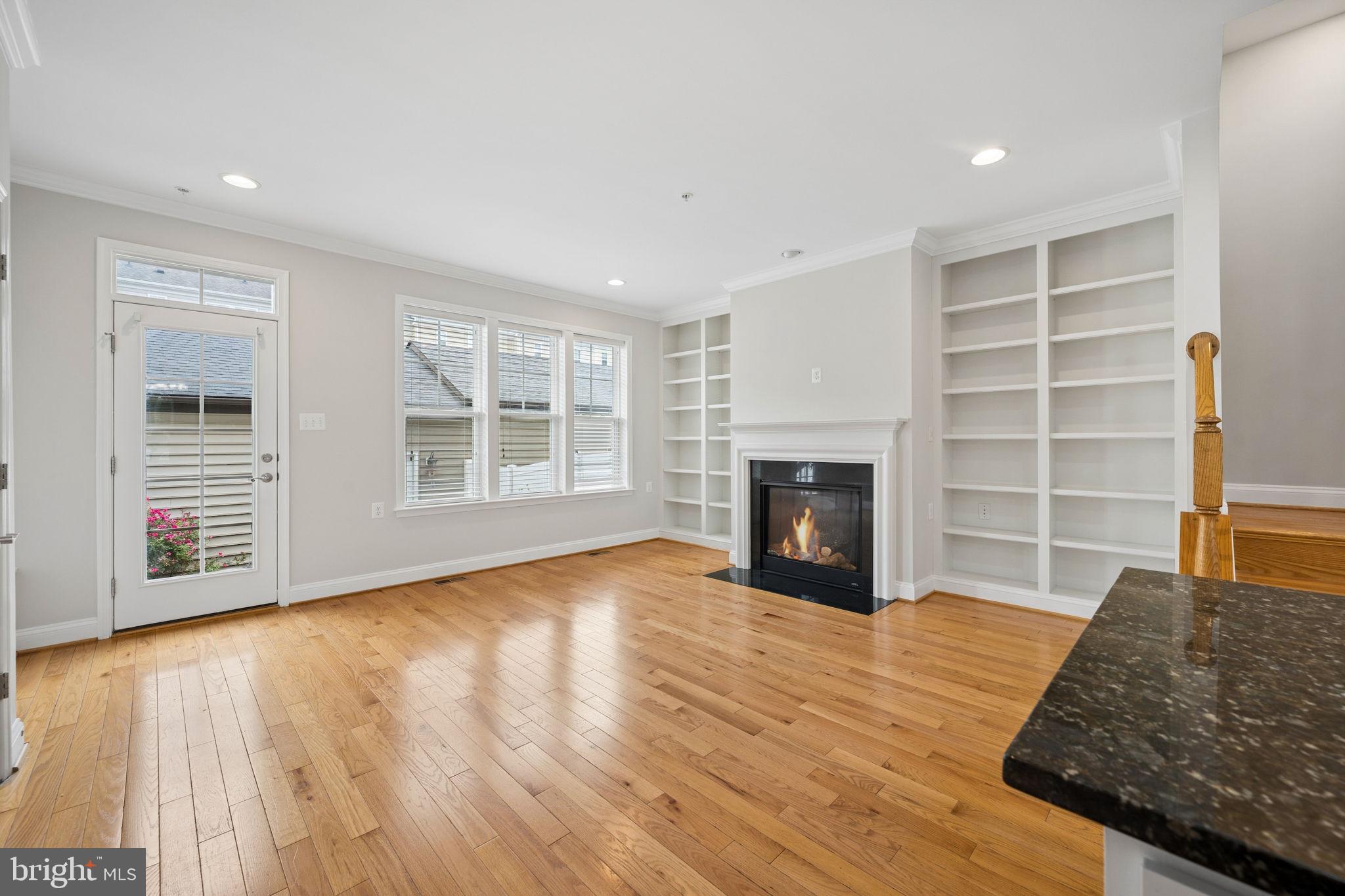 1142 HOLDEN ROAD