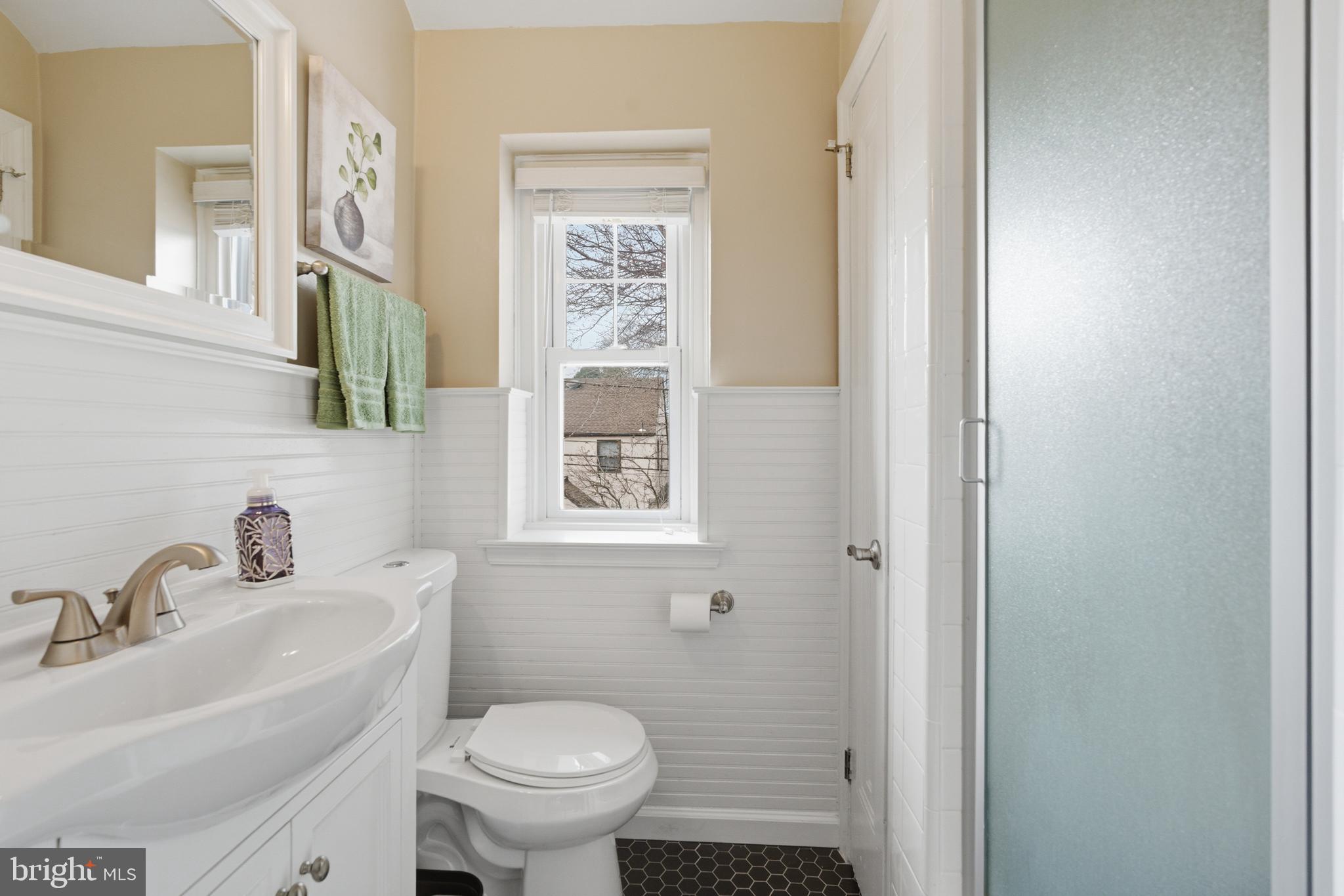 ARONIMINK ESTATES - Residential