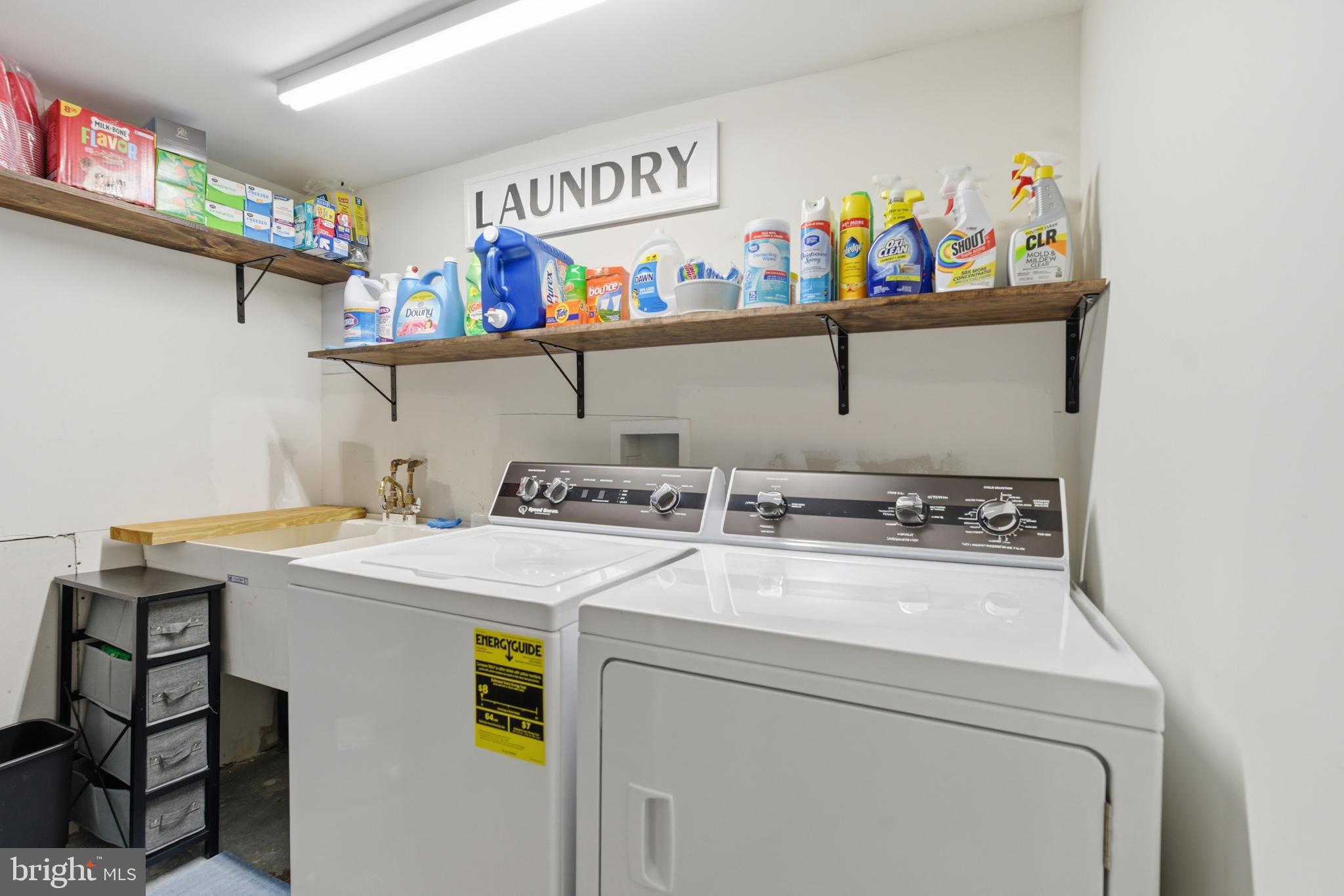 ARONIMINK ESTATES - Residential