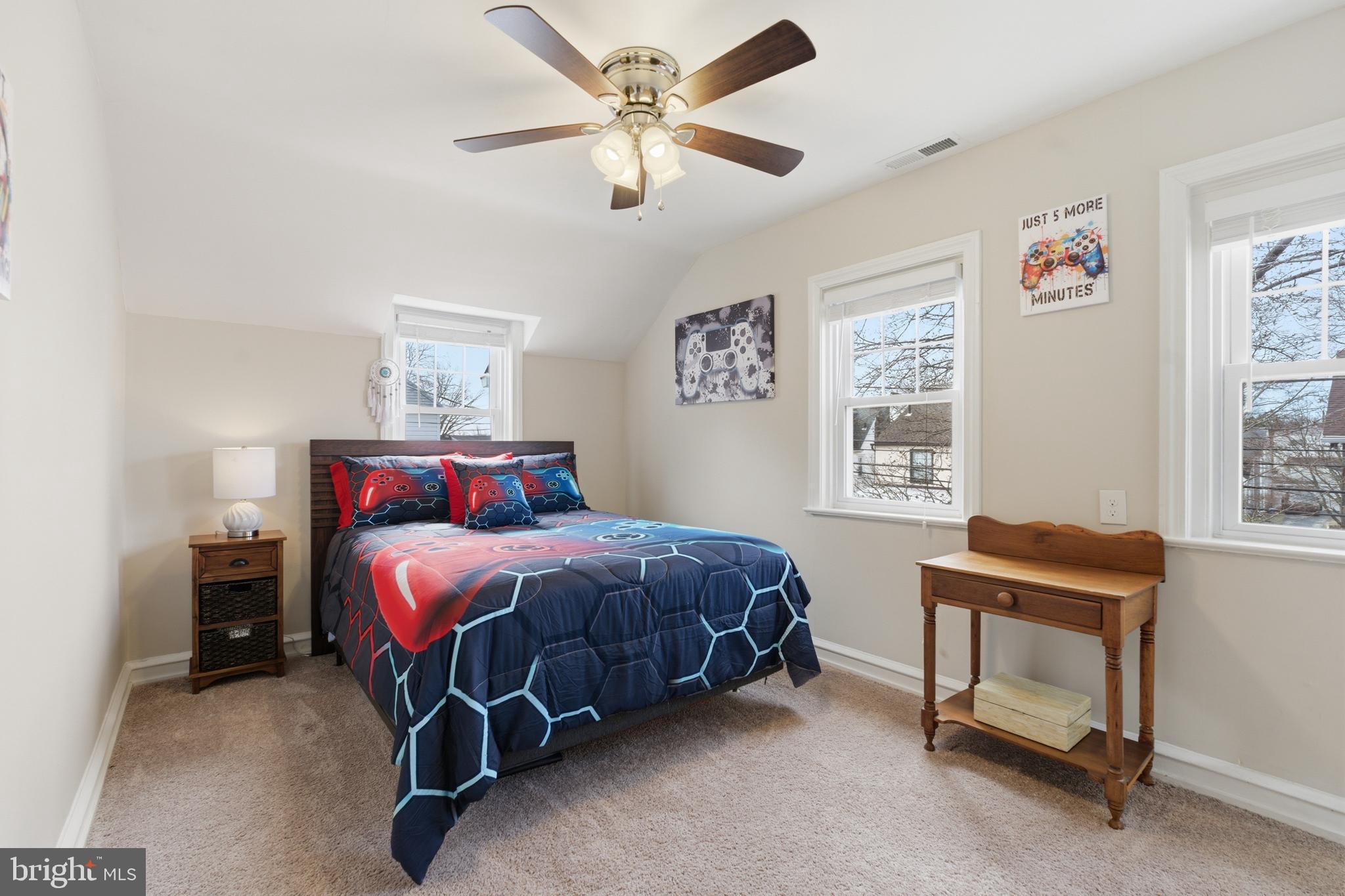 ARONIMINK ESTATES - Residential