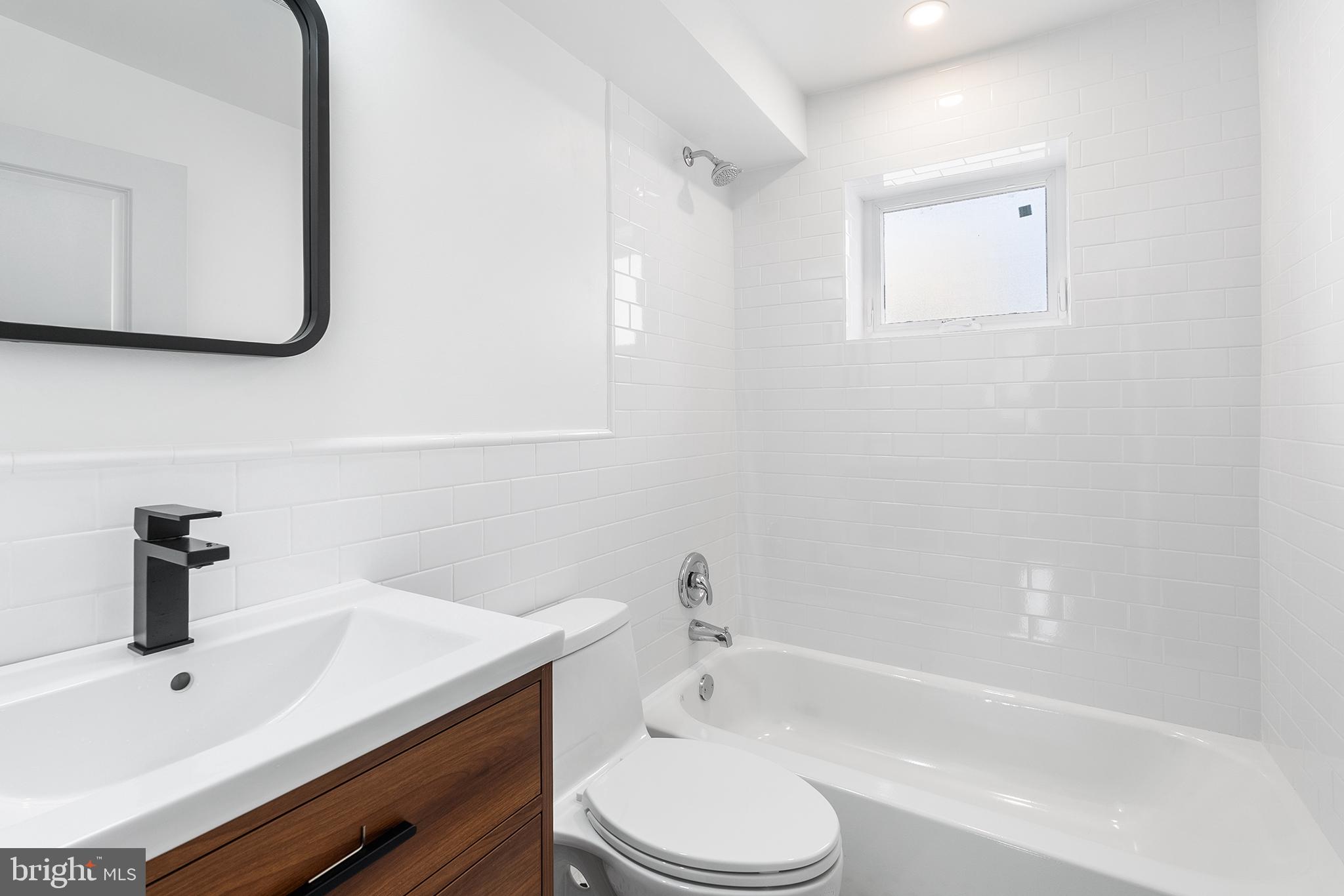 PASSYUNK SQUARE - Residential Lease