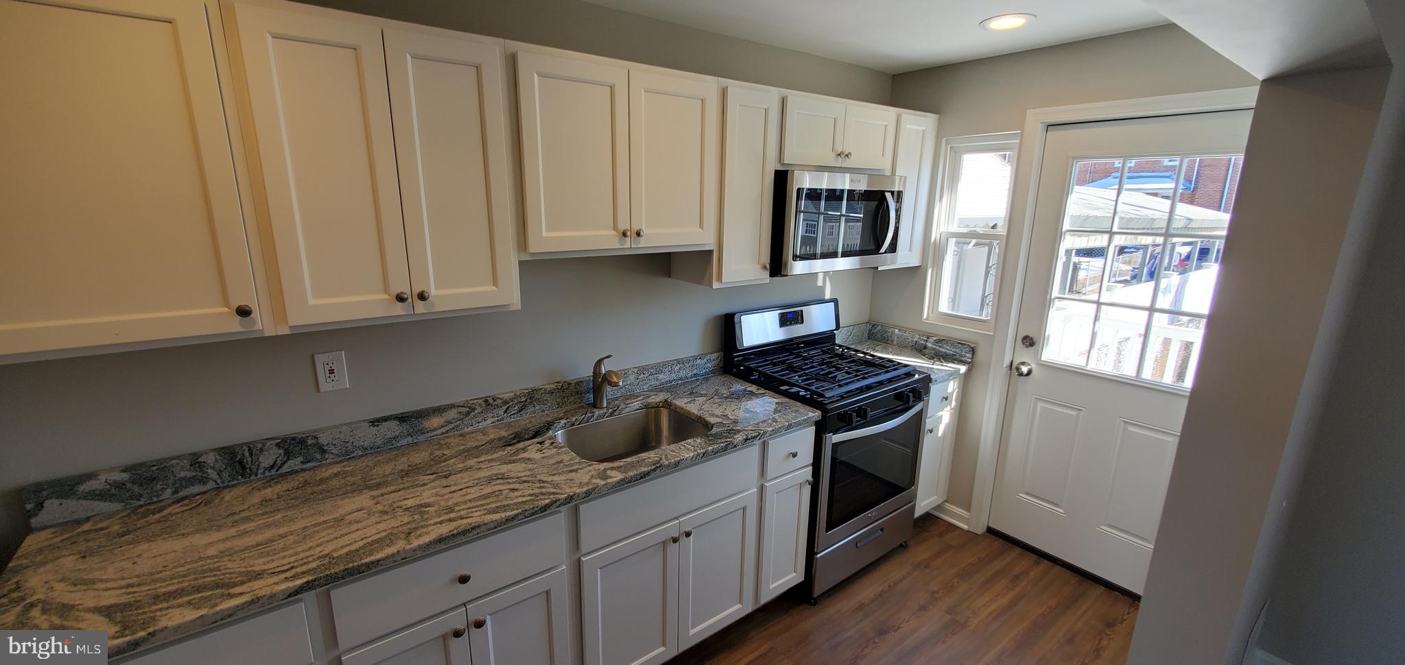 NORTH POINT VILLAGE - Residential Lease