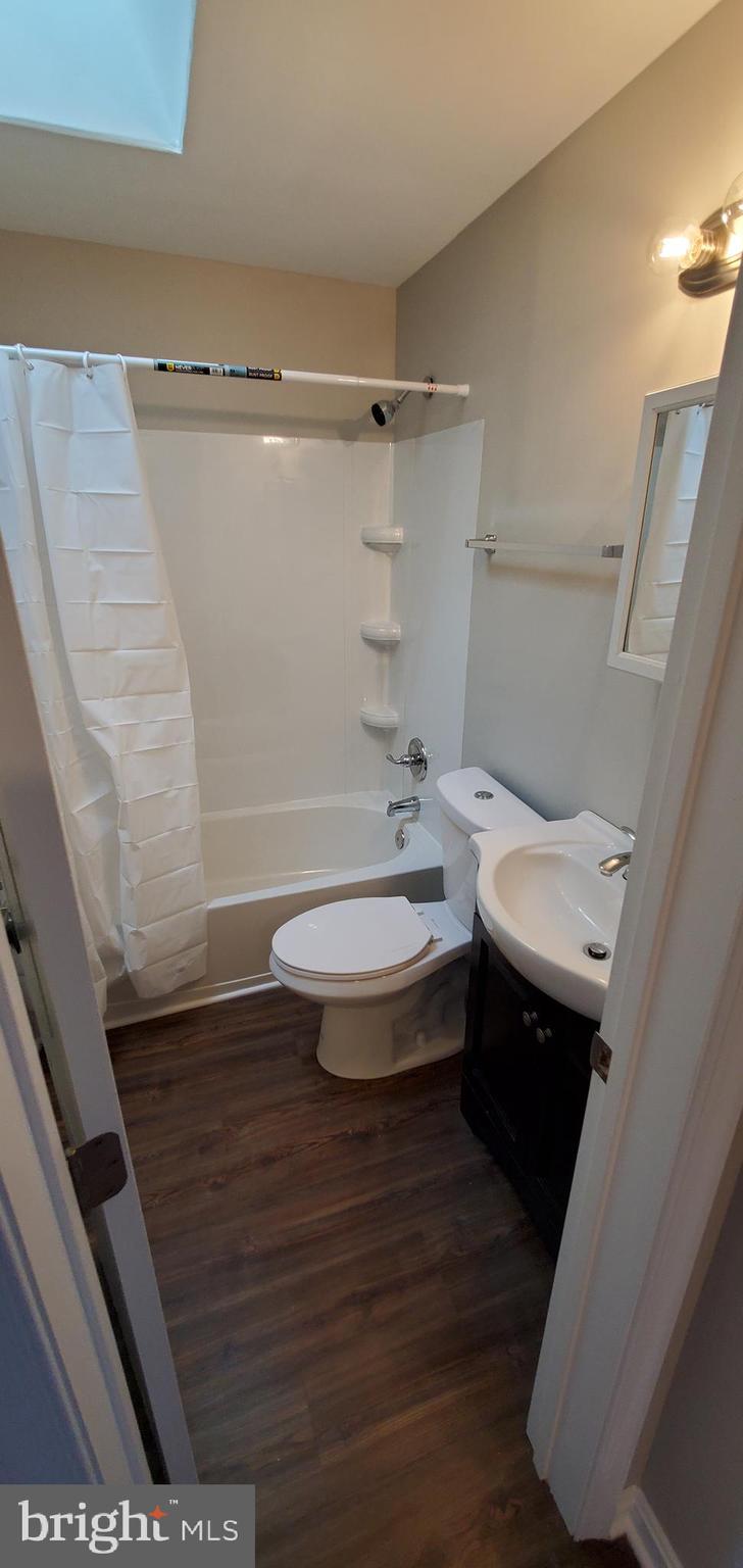 NORTH POINT VILLAGE - Residential Lease