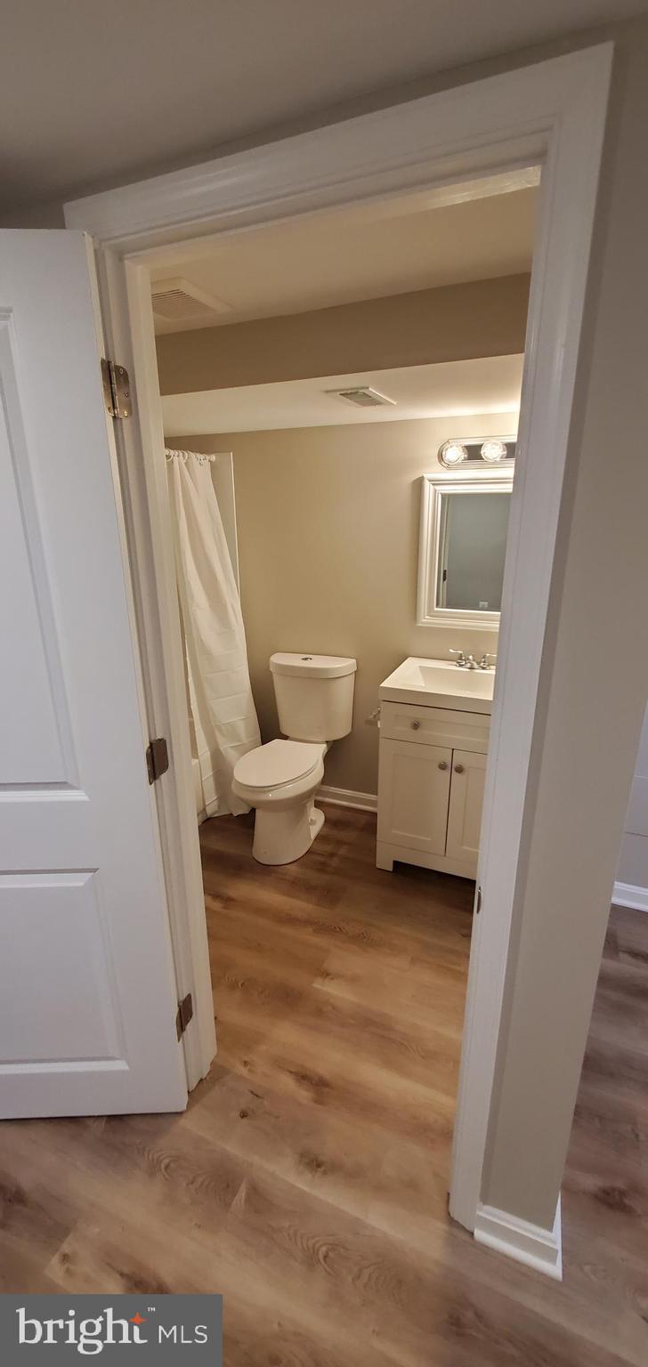 NORTH POINT VILLAGE - Residential Lease