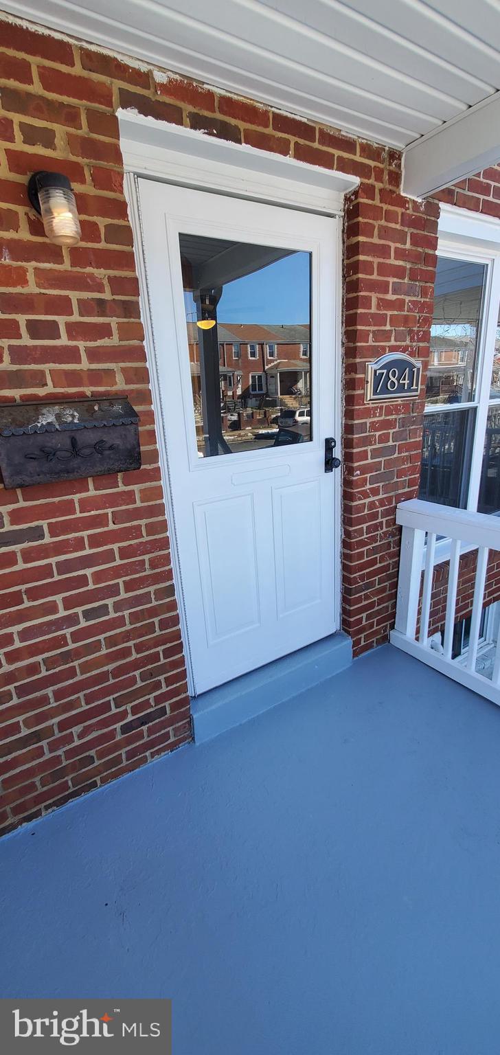 NORTH POINT VILLAGE - Residential Lease