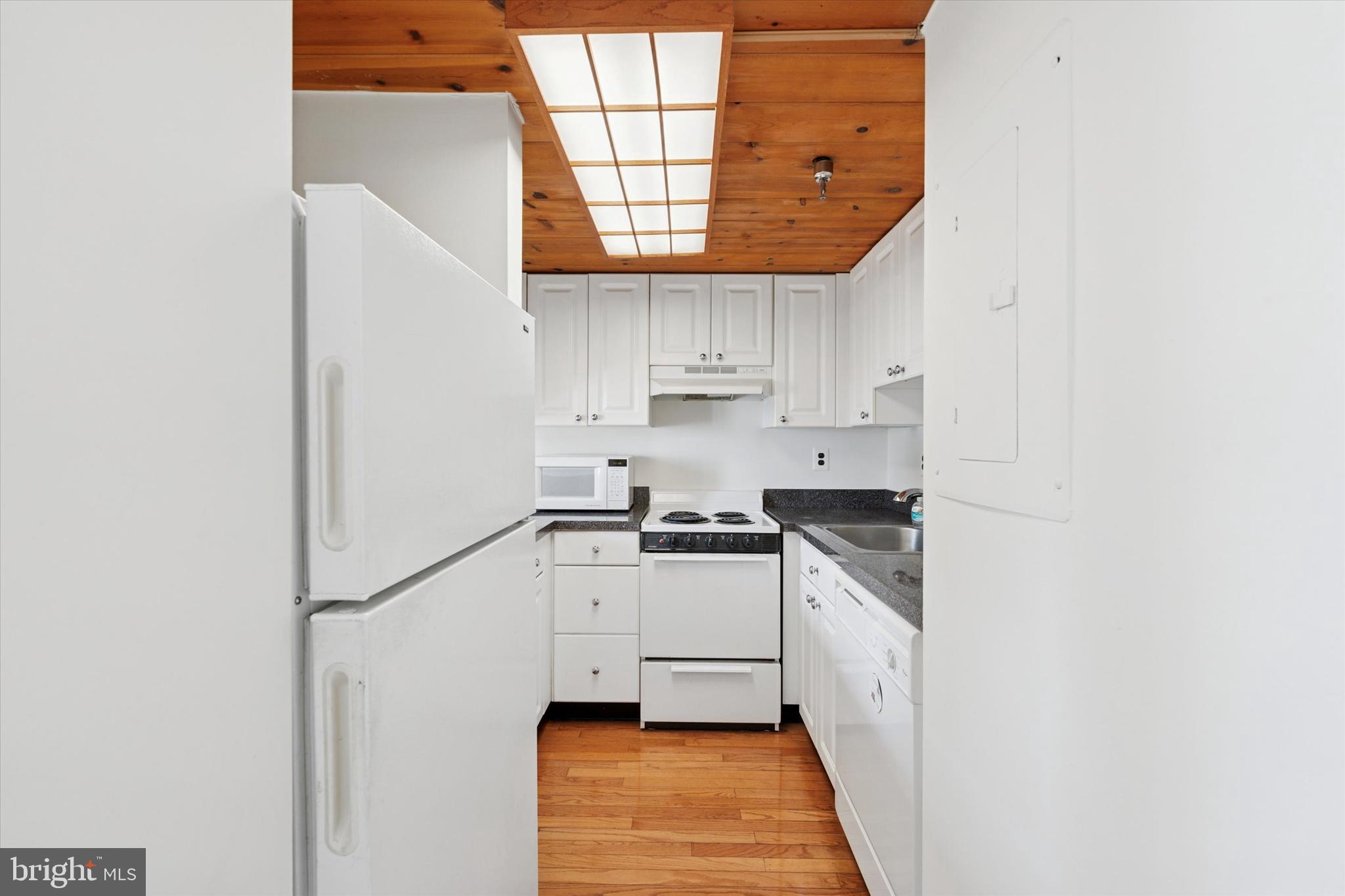 CHINATOWN - Residential