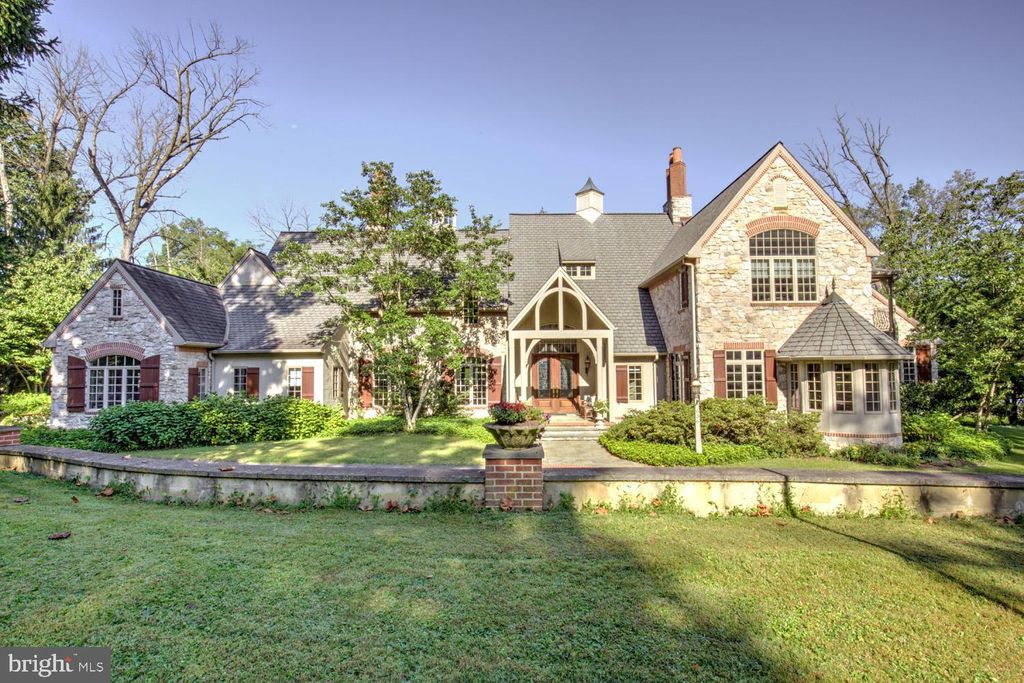 Photo of 636 Bean Hill Road, LANCASTER, PA 17603 (MLS # PALA2083302)