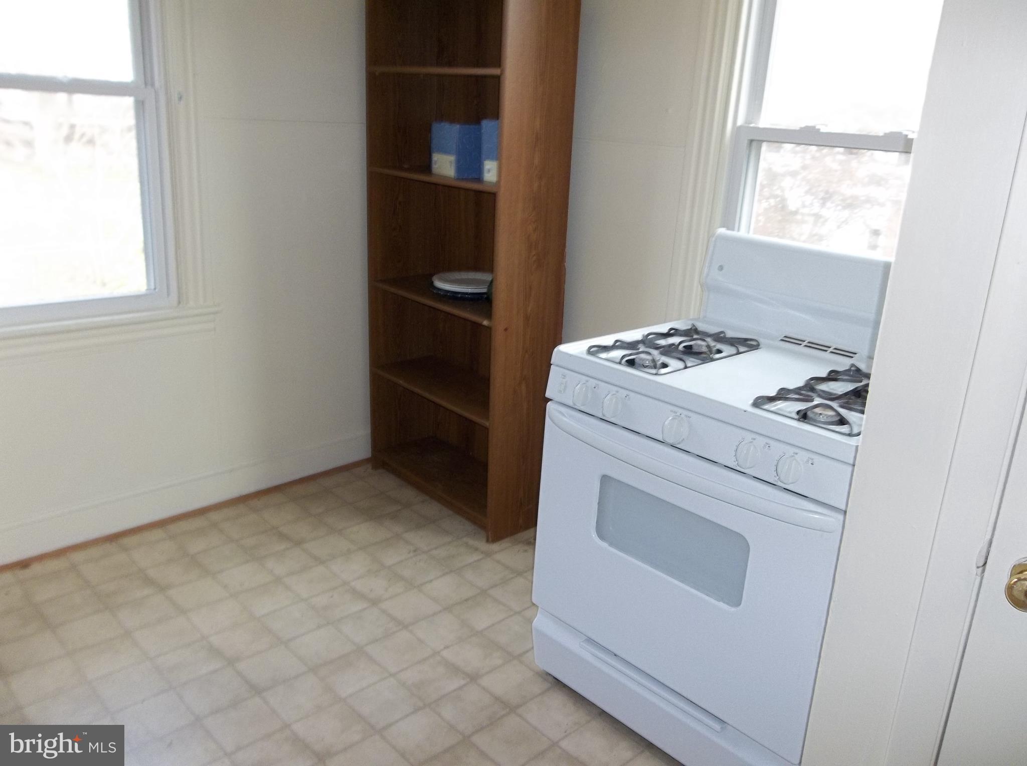 PERRYVILLE - Residential Income