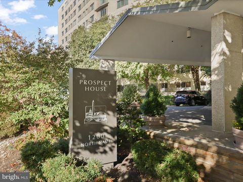 1200 N NASH STREET 549 ARLINGTON VA 22209