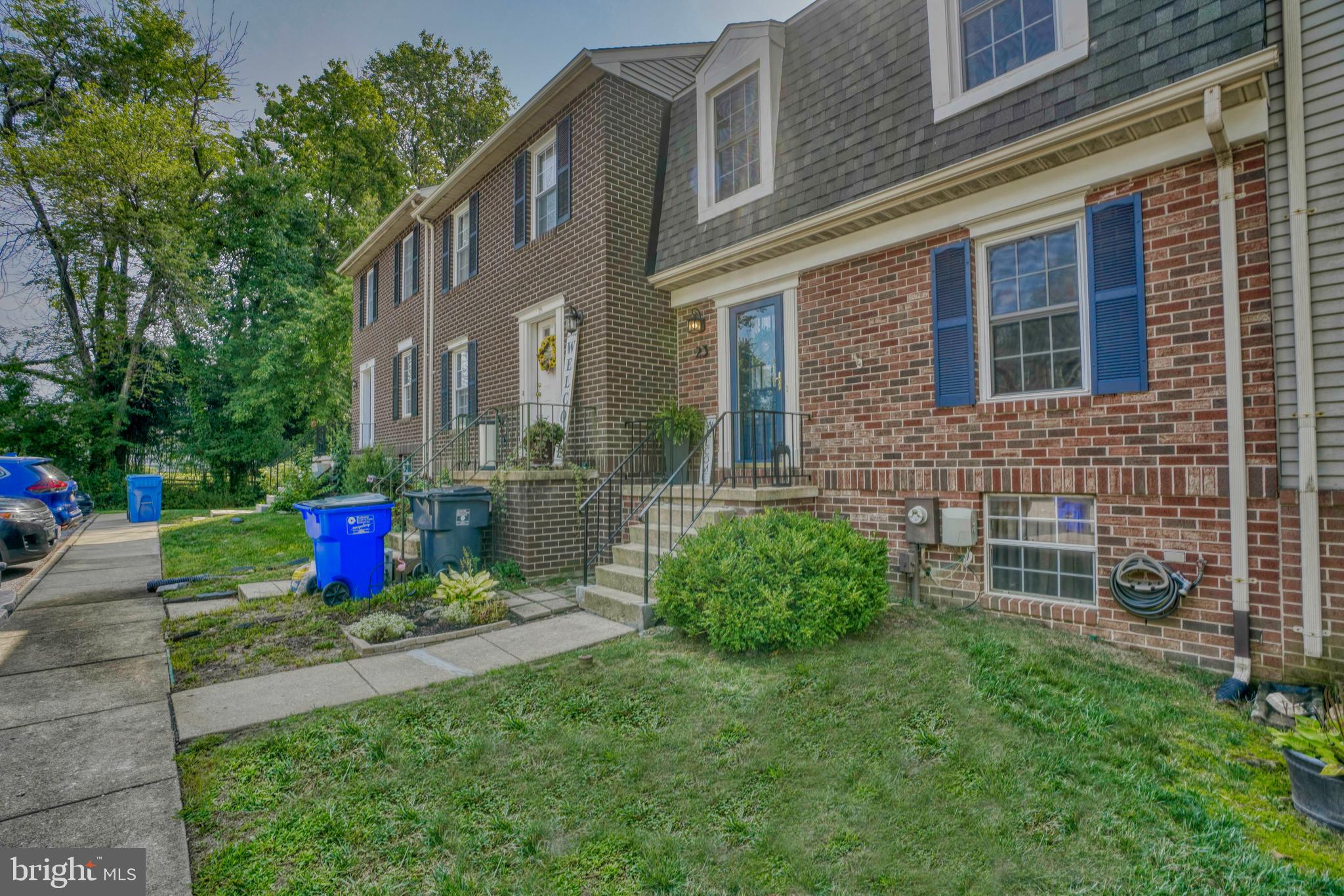 WOODSDALE MANOR - Residential