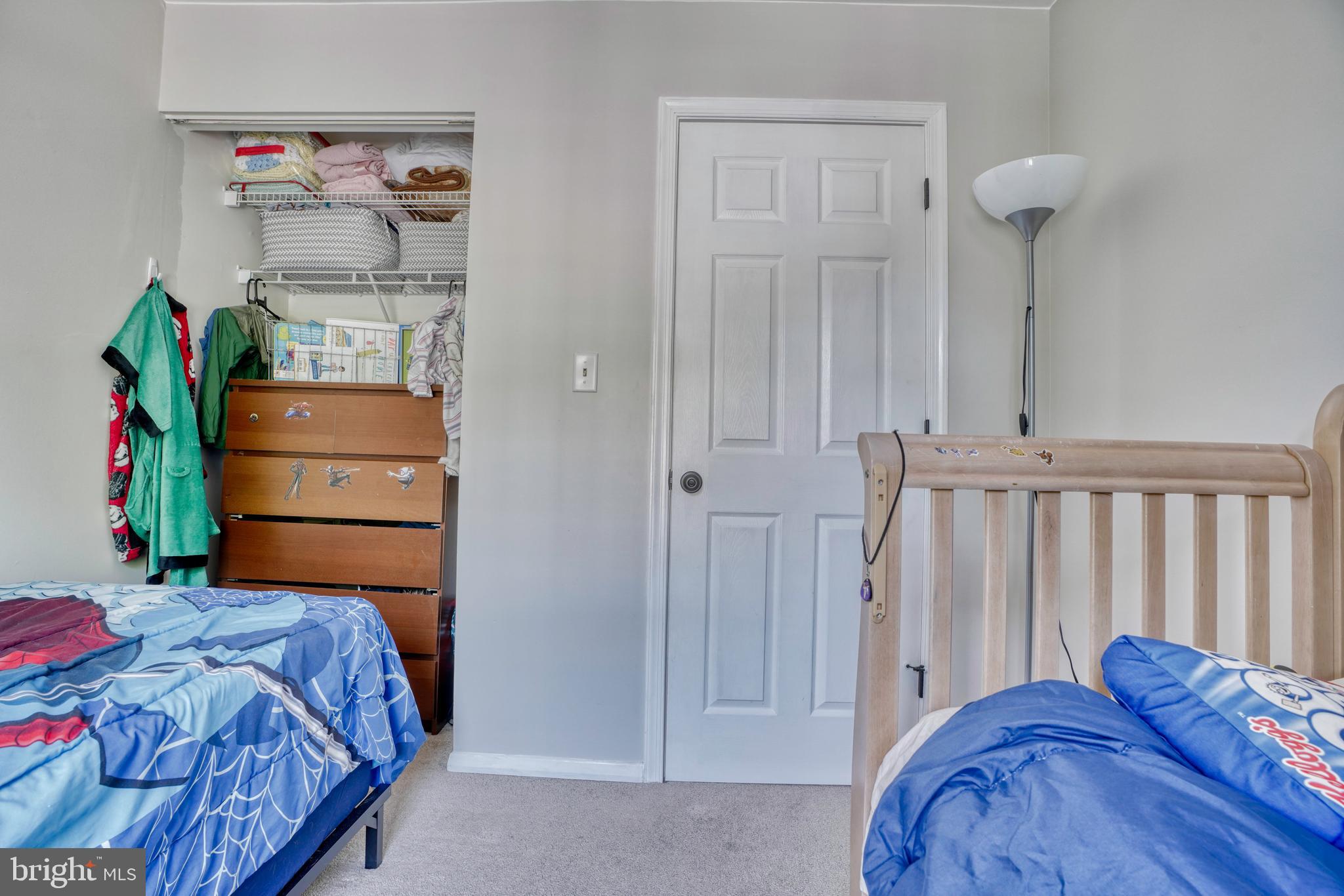 WOODSDALE MANOR - Residential