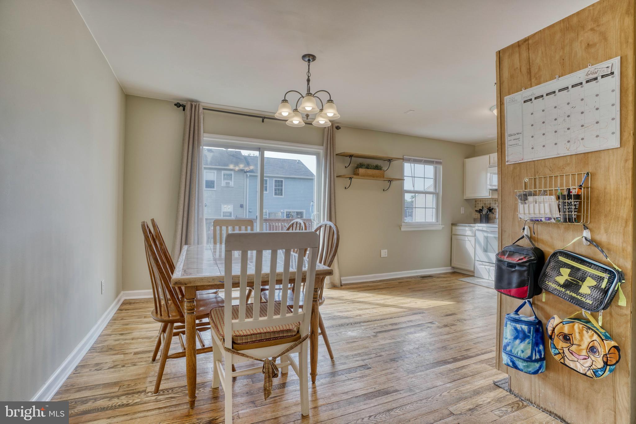 WOODSDALE MANOR - Residential