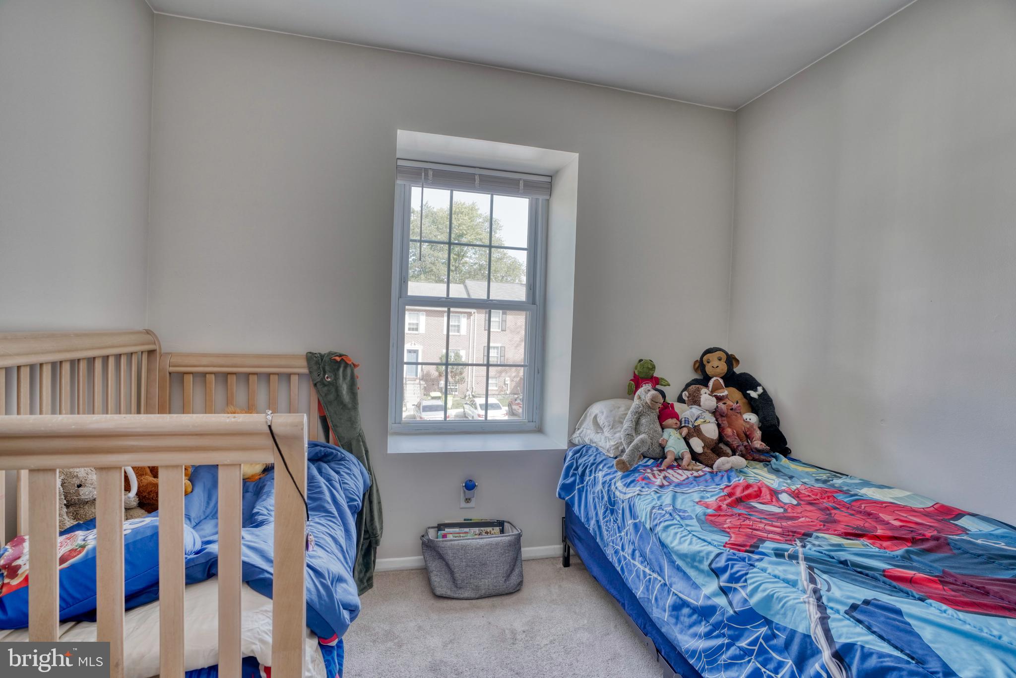 WOODSDALE MANOR - Residential