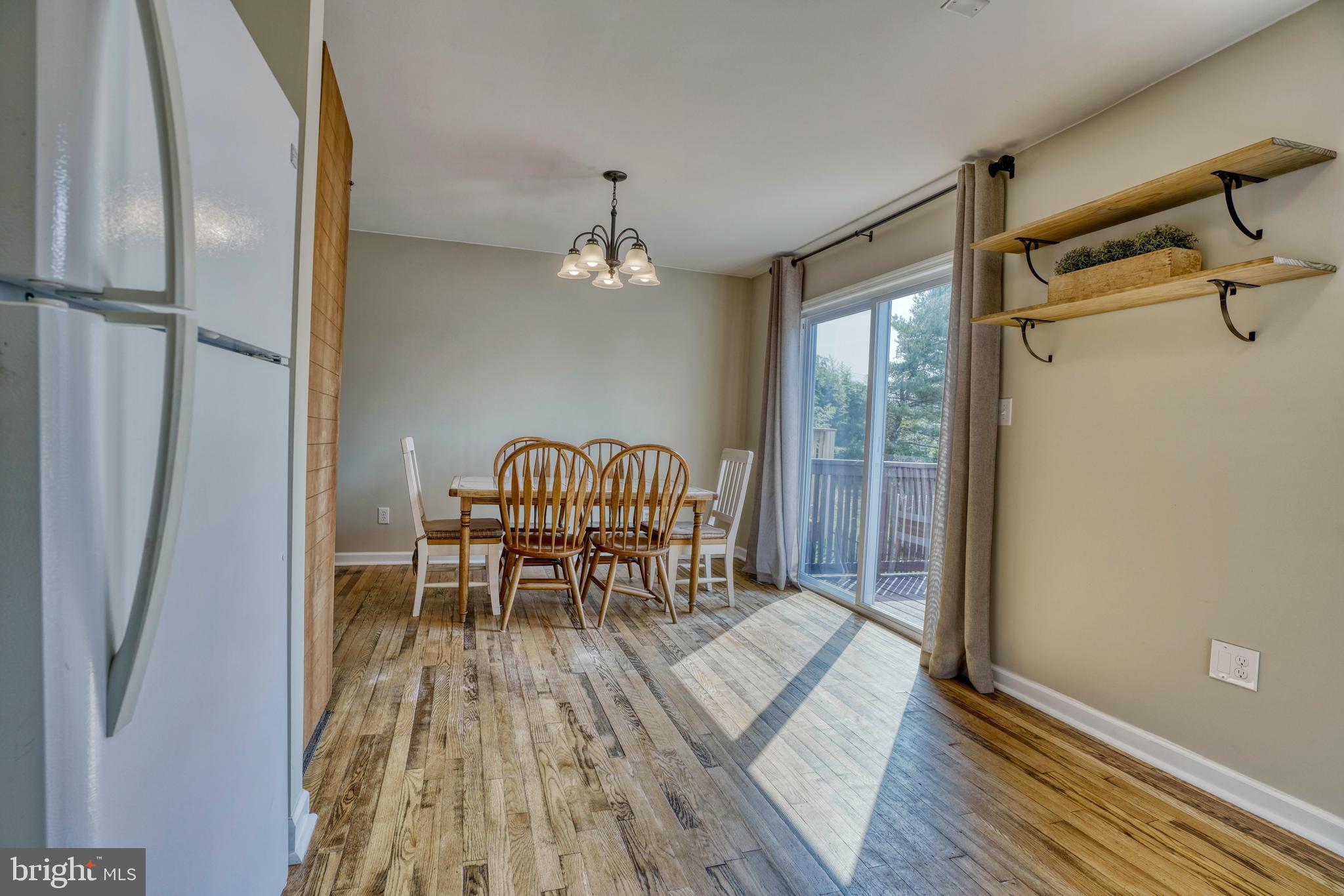 WOODSDALE MANOR - Residential