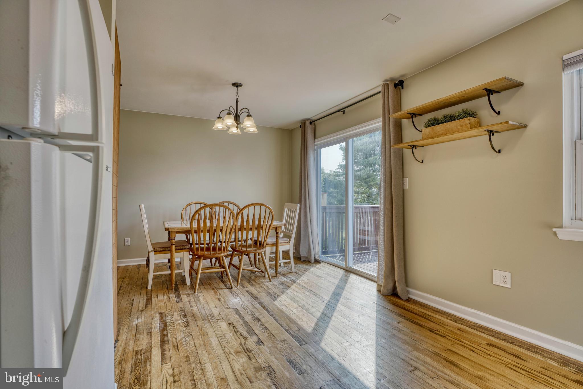 WOODSDALE MANOR - Residential