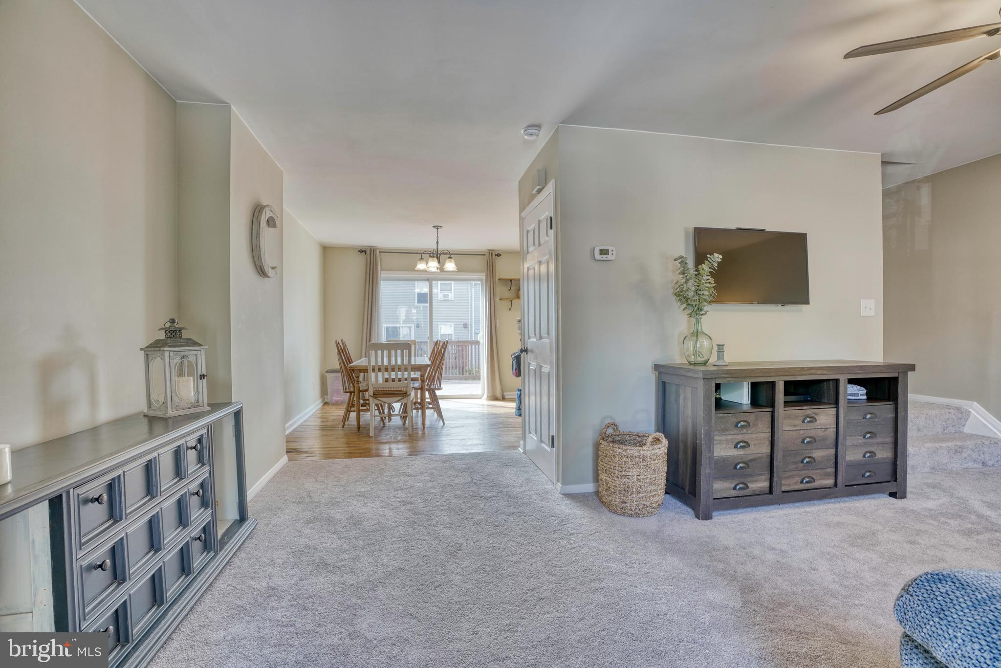 WOODSDALE MANOR - Residential