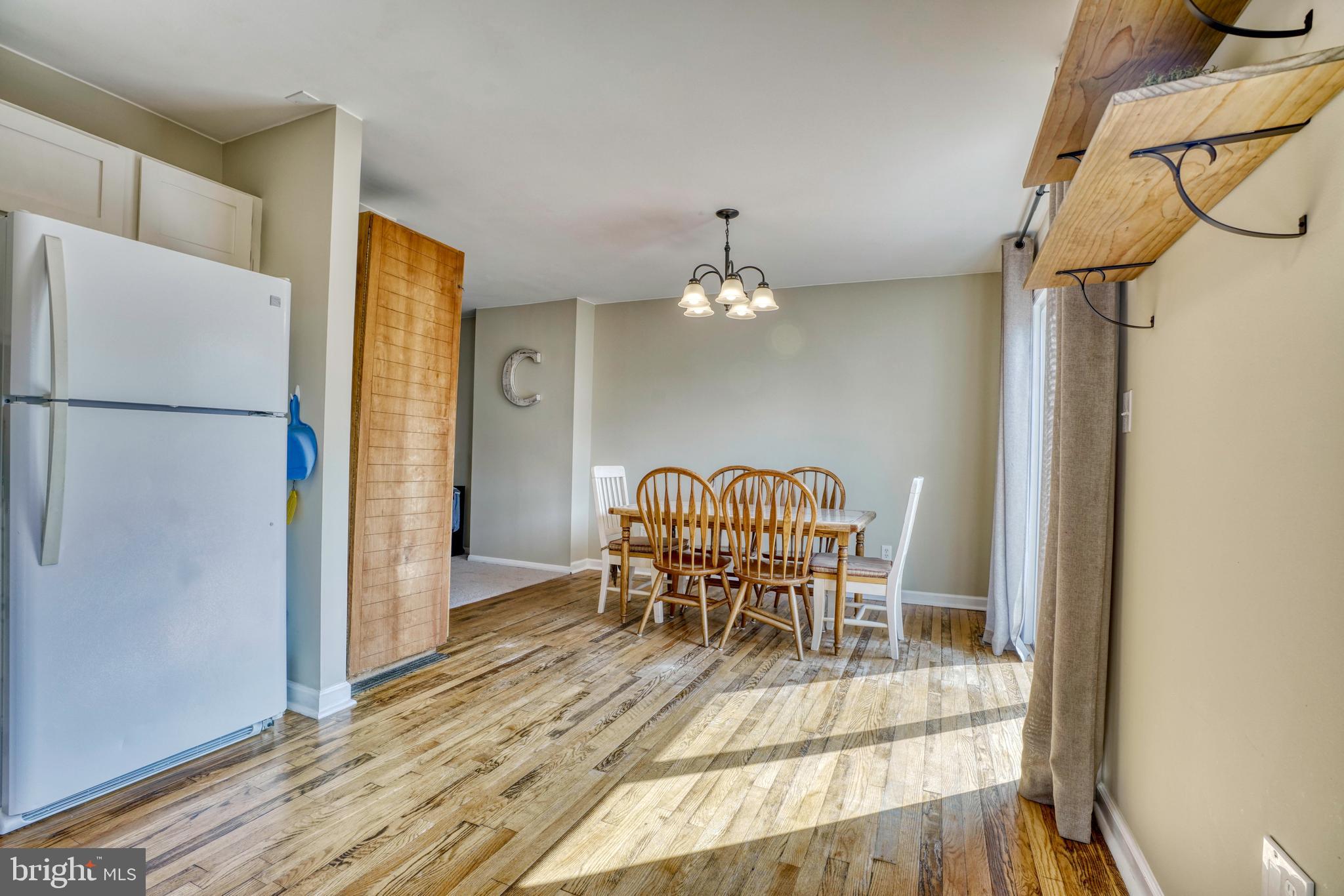 WOODSDALE MANOR - Residential