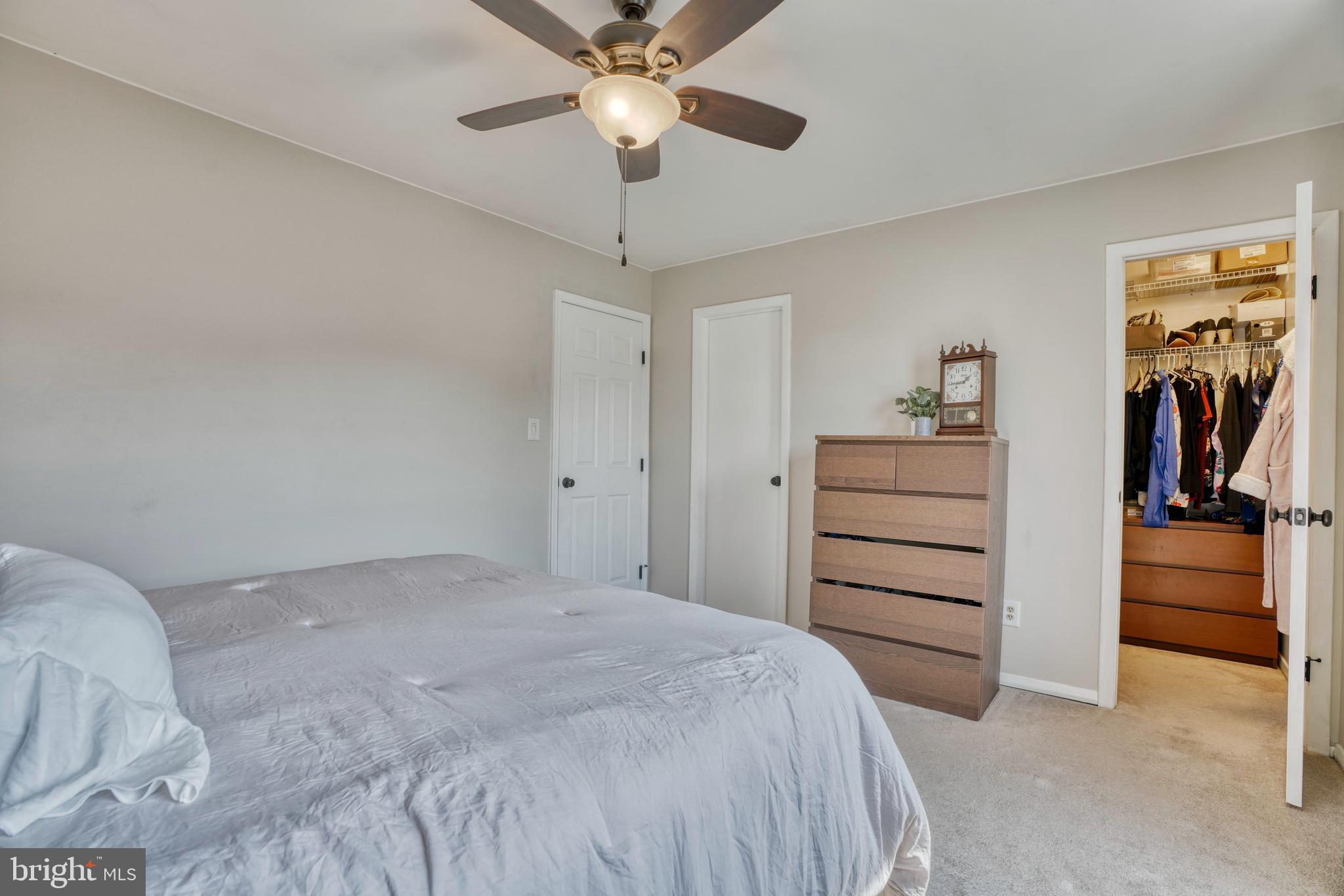 WOODSDALE MANOR - Residential