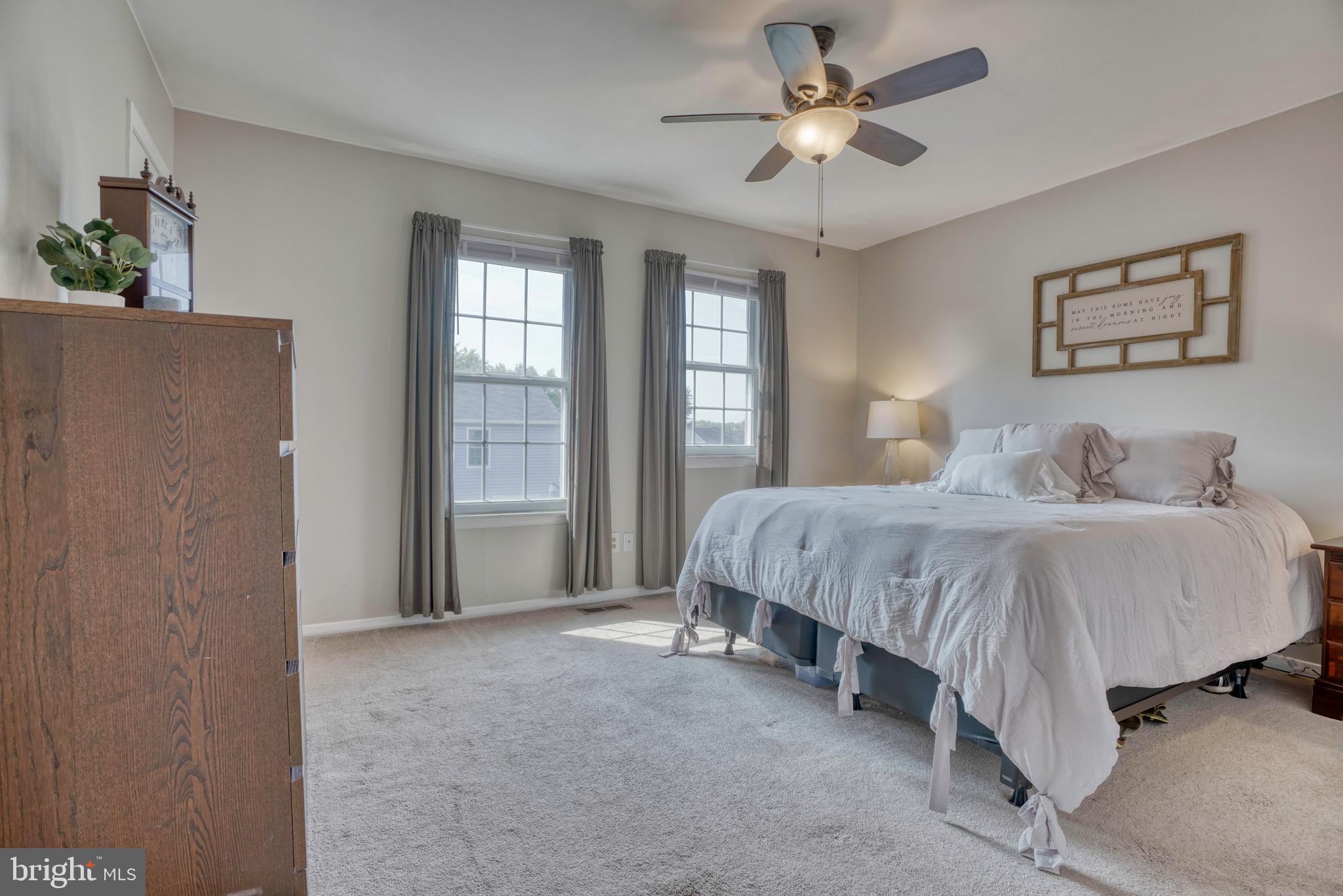 WOODSDALE MANOR - Residential