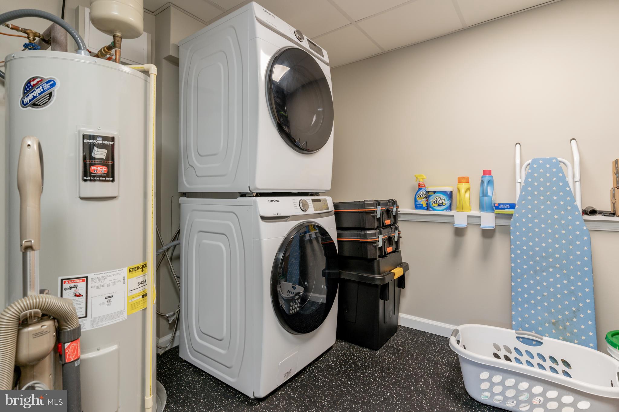 MONTPELIER WOODS - Residential Lease