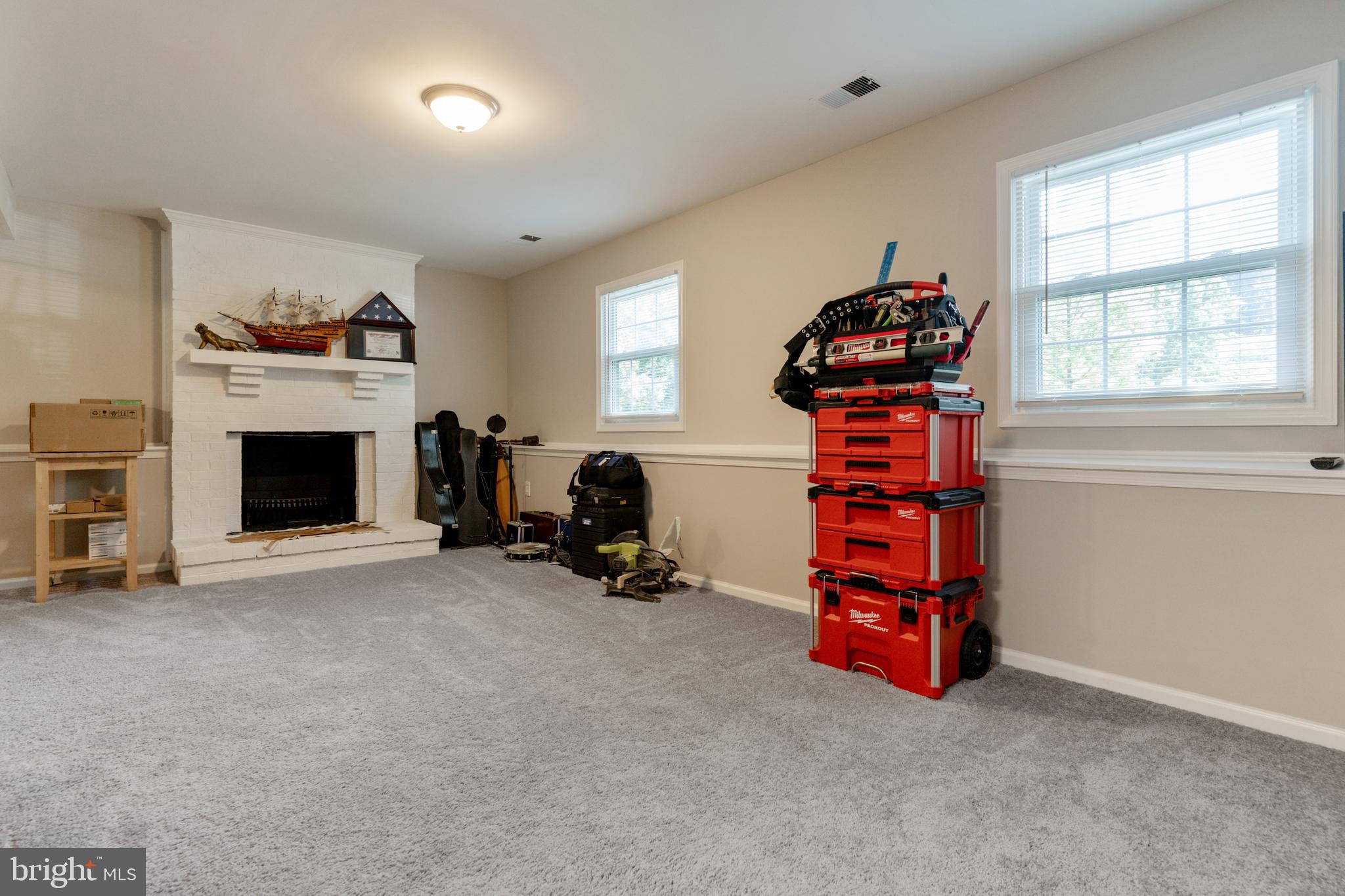 MONTPELIER WOODS - Residential Lease