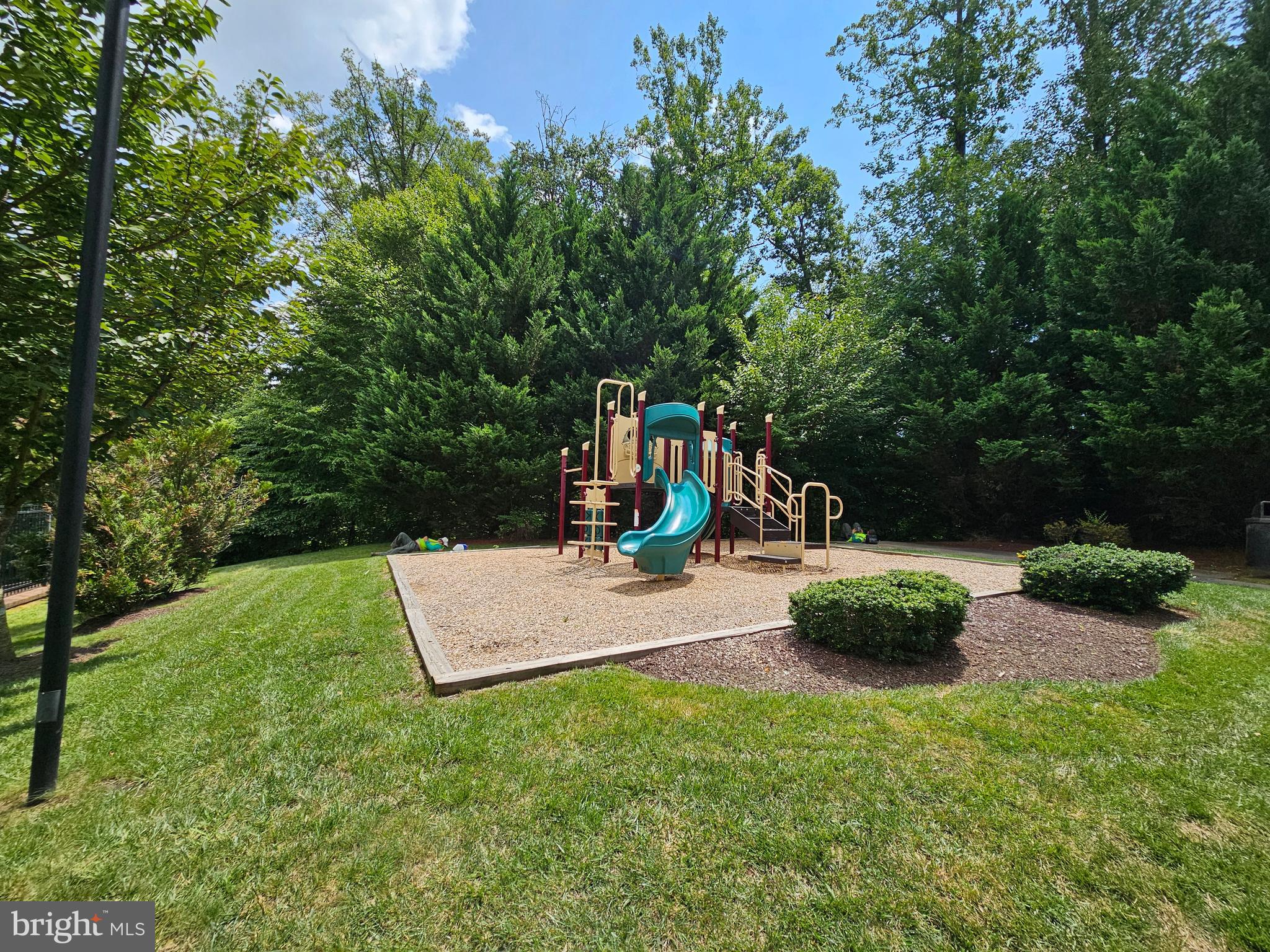 640 SPECTATOR AVENUE