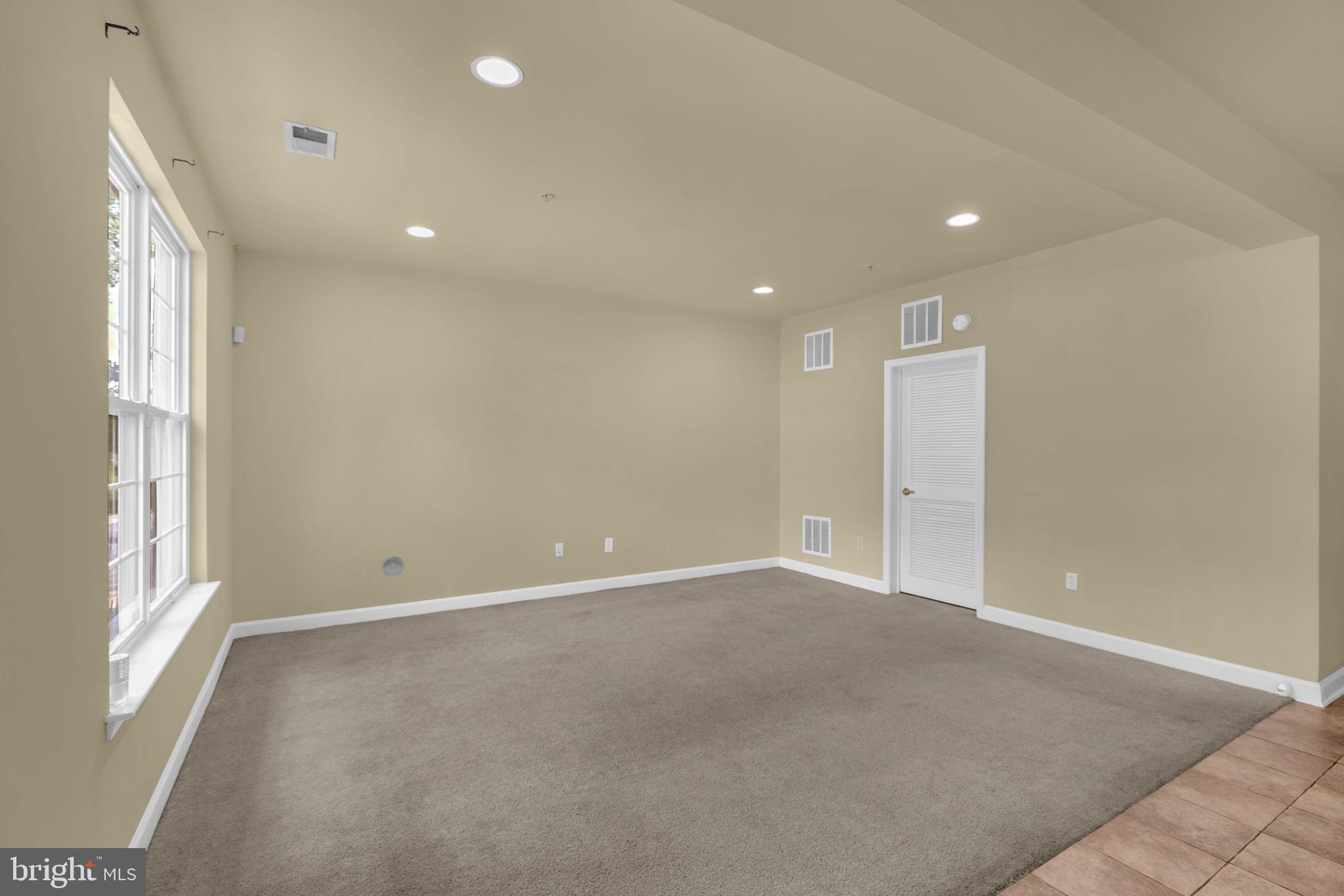 640 SPECTATOR AVENUE