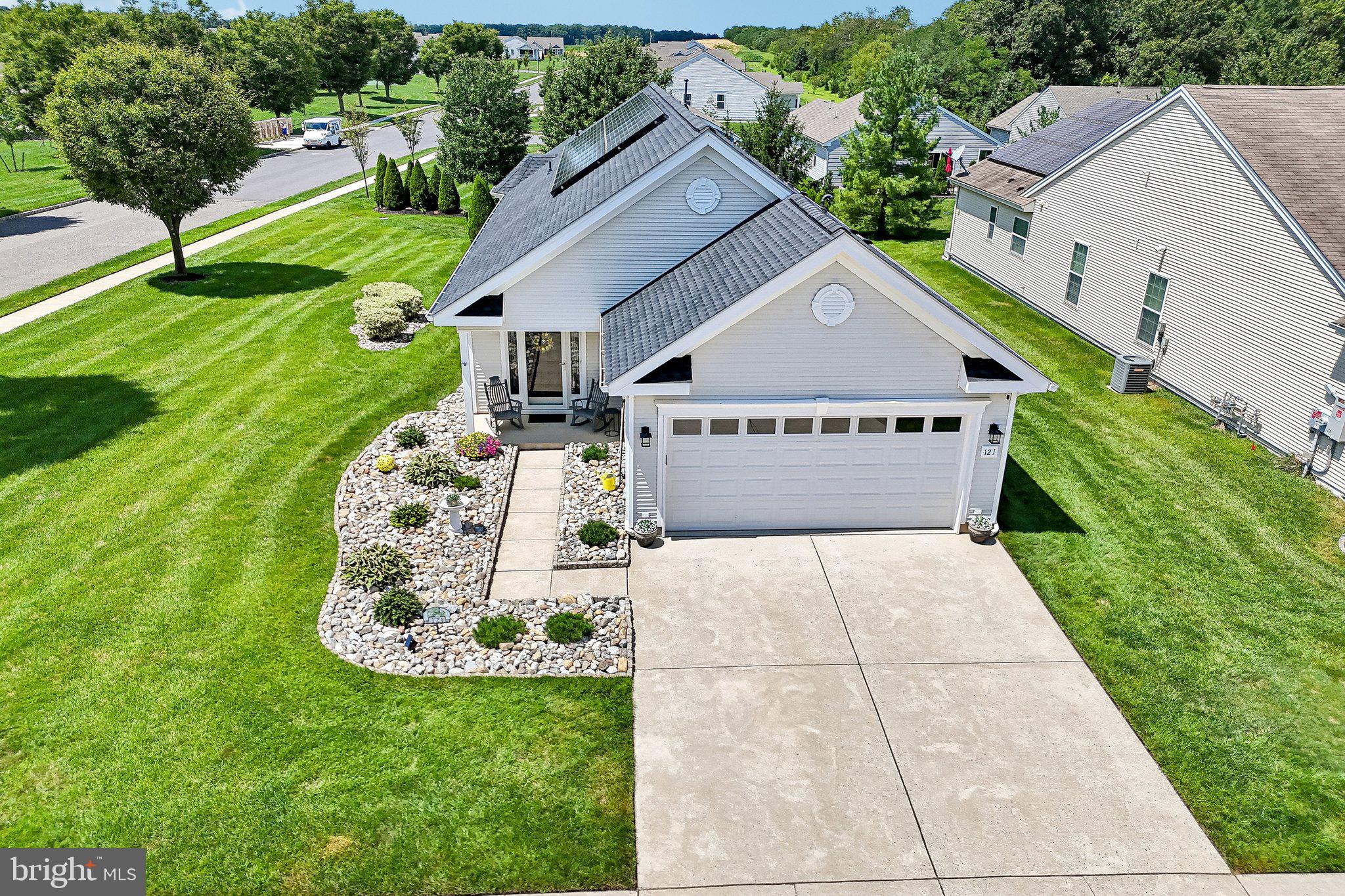 121 COTTAGE STREET