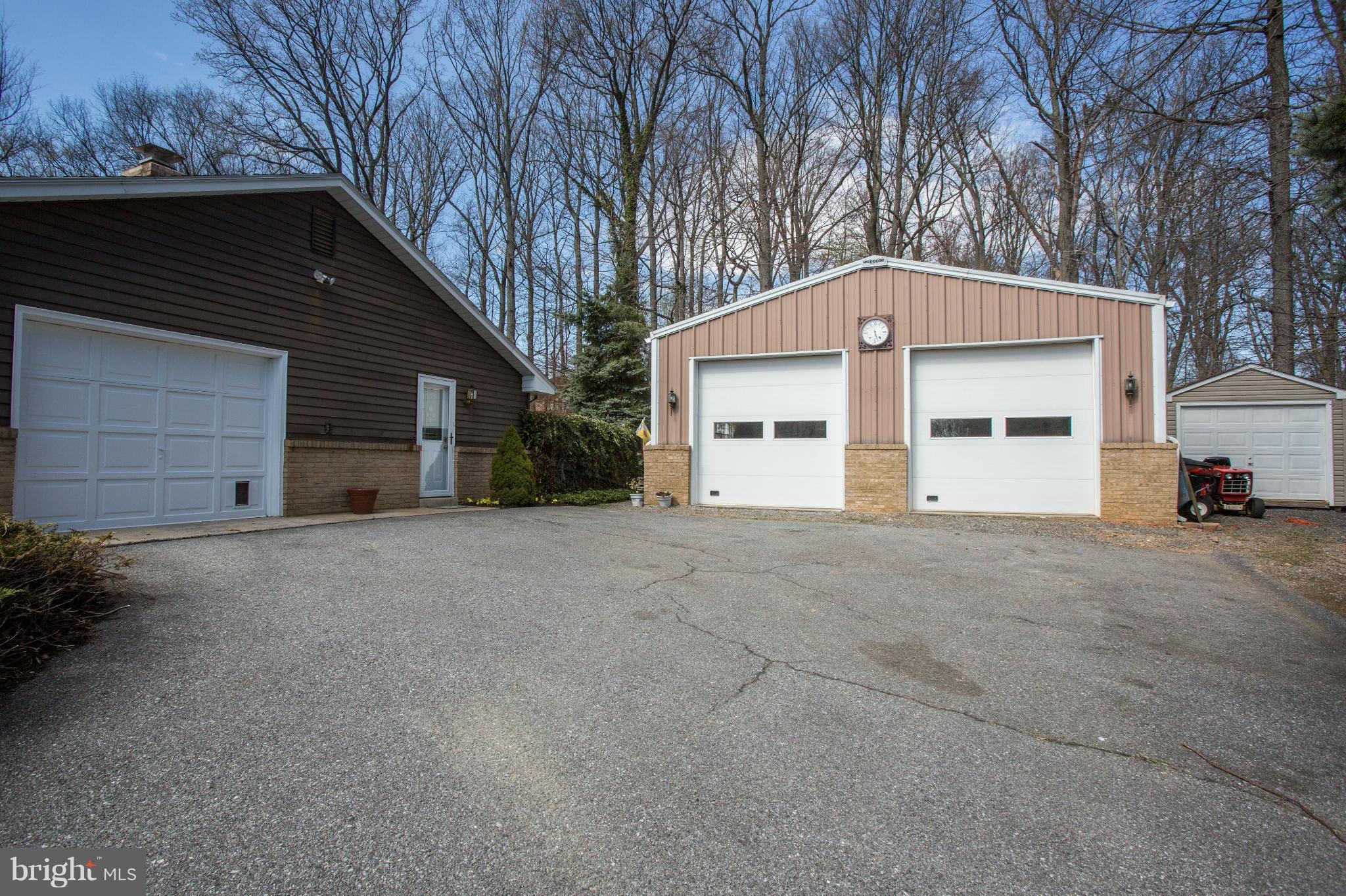 MEADOWBROOK VILLAGE - Residential