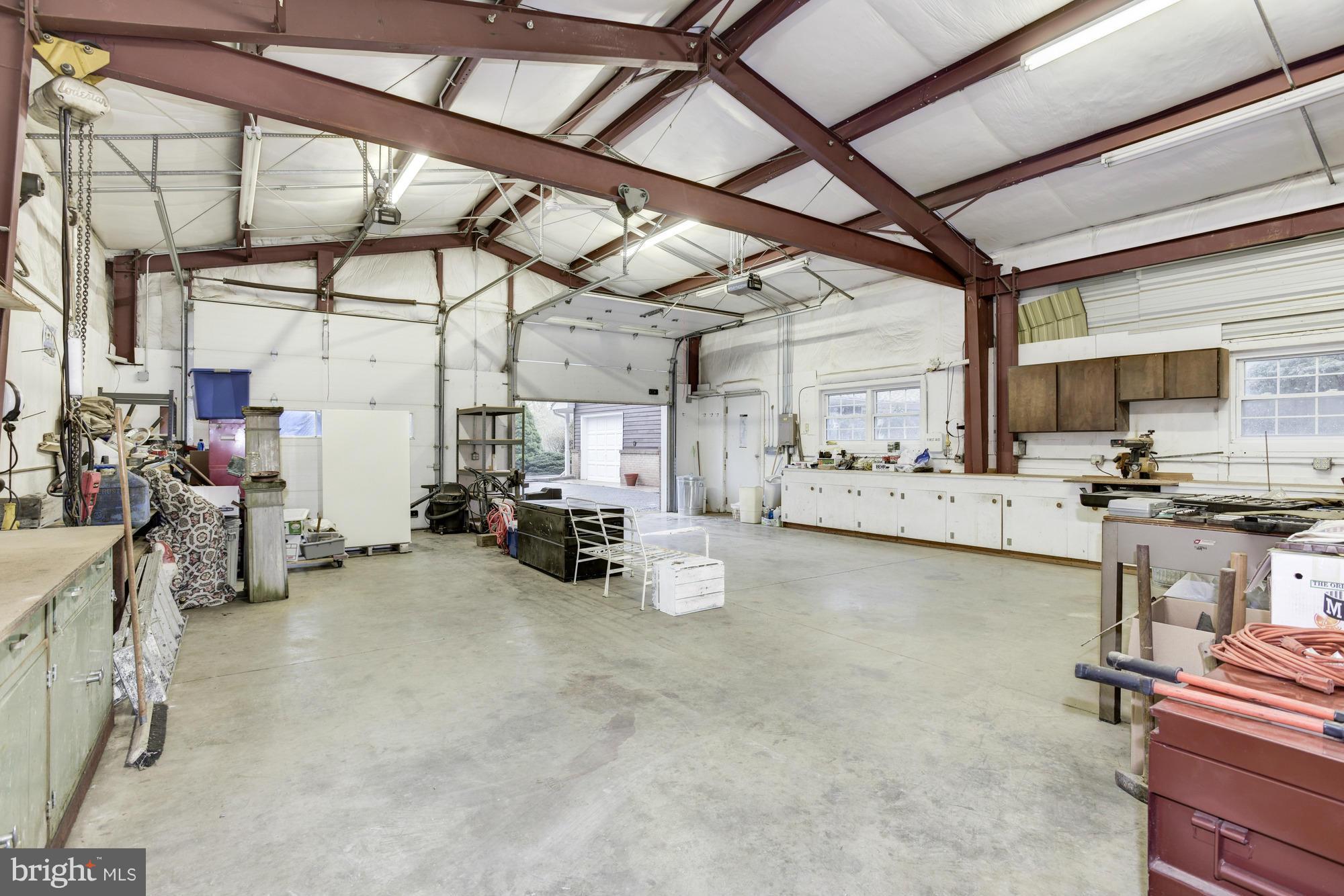 MEADOWBROOK VILLAGE - Residential