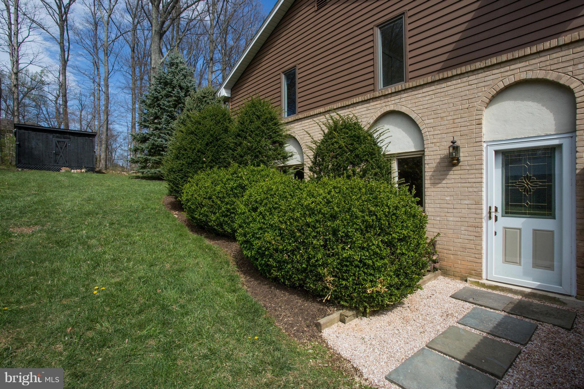 MEADOWBROOK VILLAGE - Residential