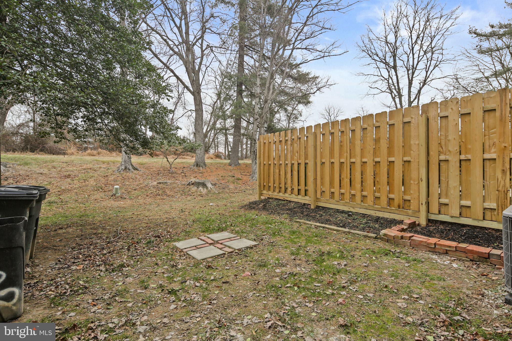 VILLAGE OF OAKLAND MILLS - Residential Lease