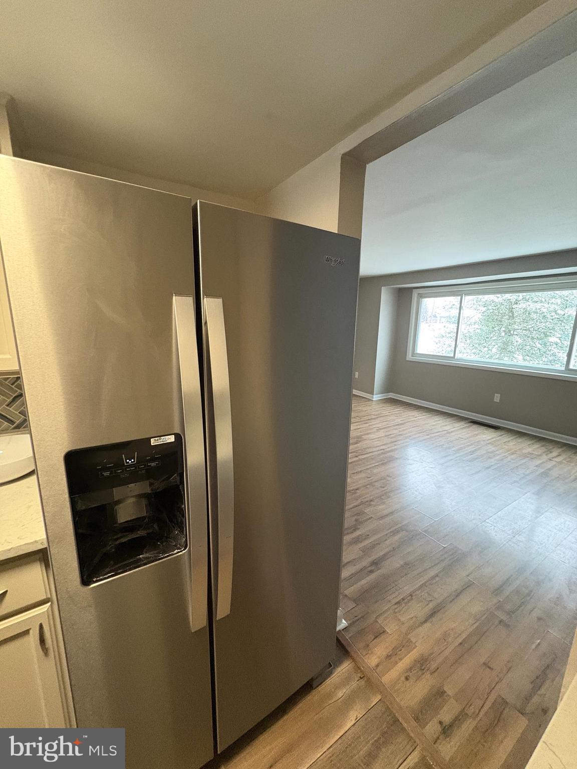 VILLAGE OF OAKLAND MILLS - Residential Lease